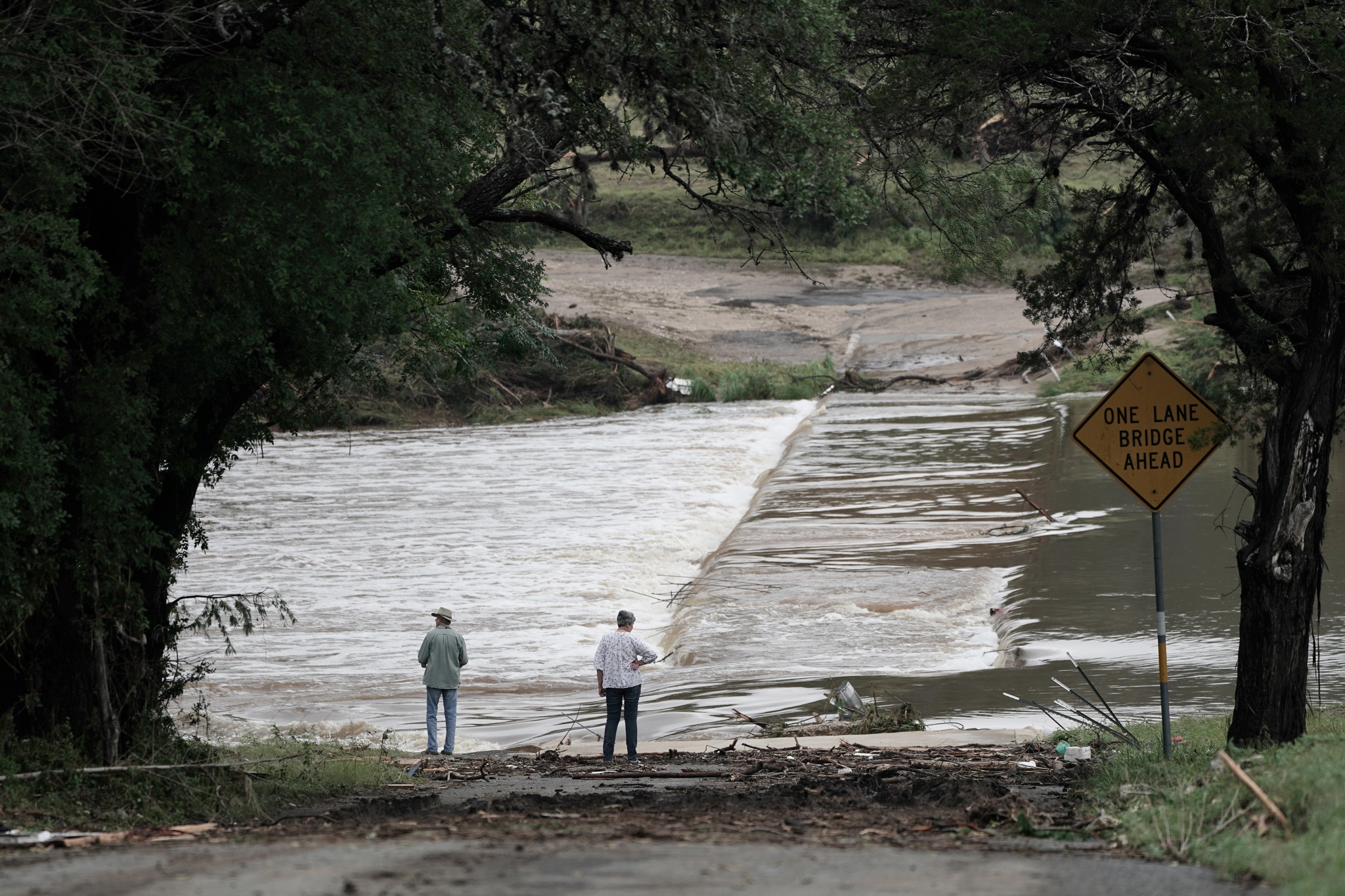 Más lluvias y alertas frenan las labores de búsqueda de personas por inundaciones en Texas