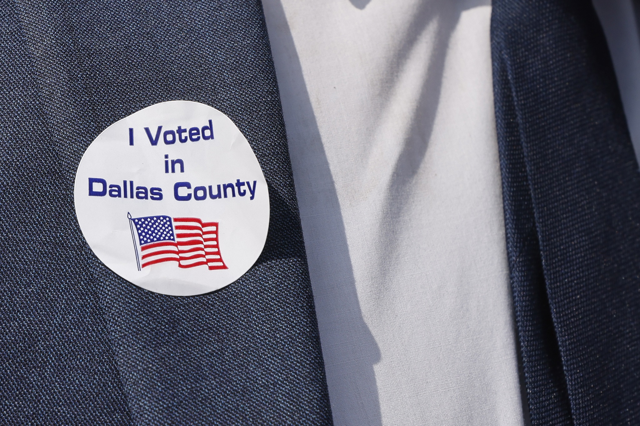 Grupos latinos acusan a Texas de “secuestrar la democracia” con un nuevo mapa electoral