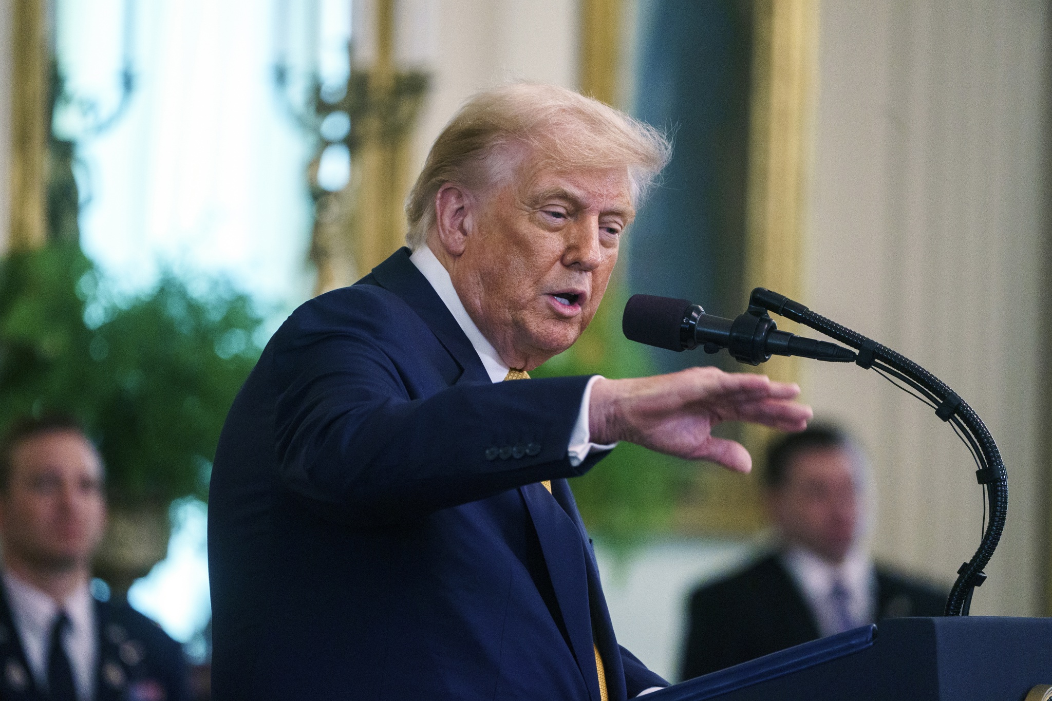 Trump ordena divulgar el testimonio del gran jurado que acusó formalmente a Epstein