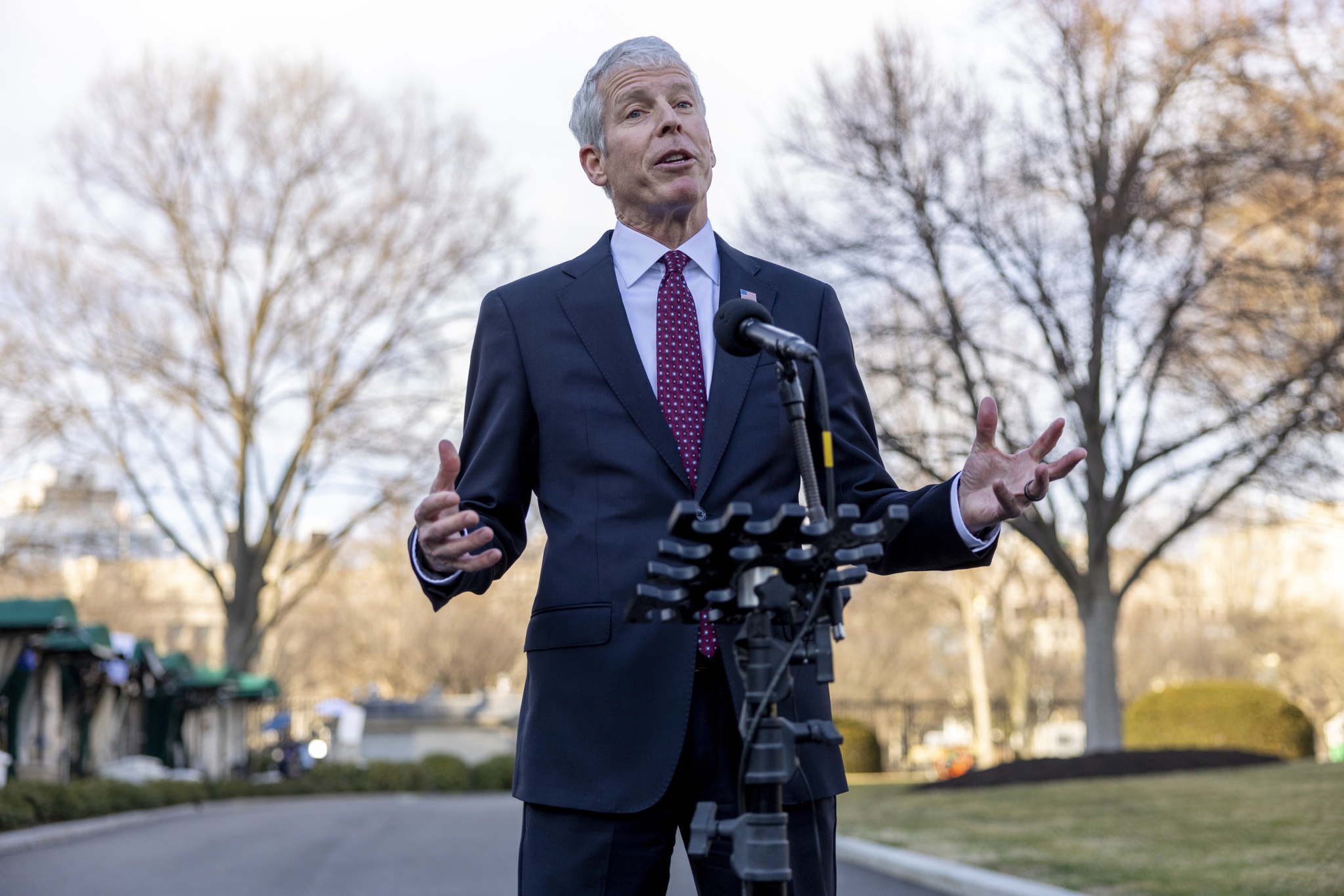 EE.UU. toma el control de una minera de tierras raras para limitar el dominio de China