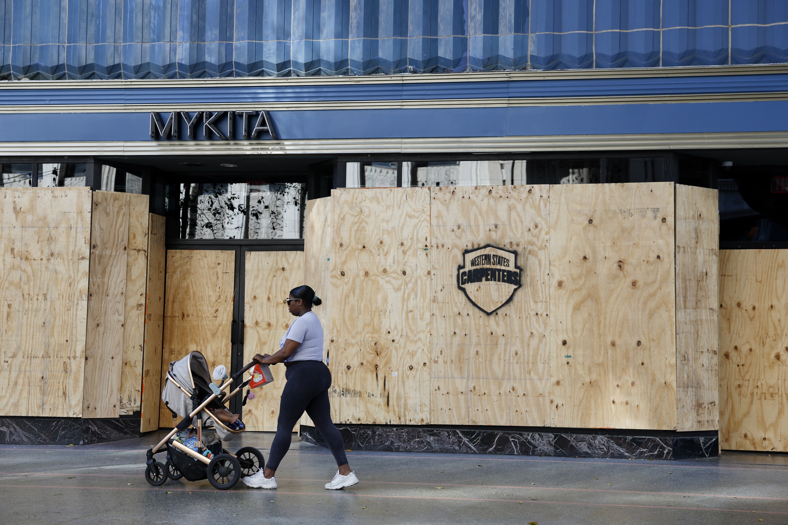 Cancelan festejos por la Independencia de EEUU en Los Ángeles debido a redadas migratorias