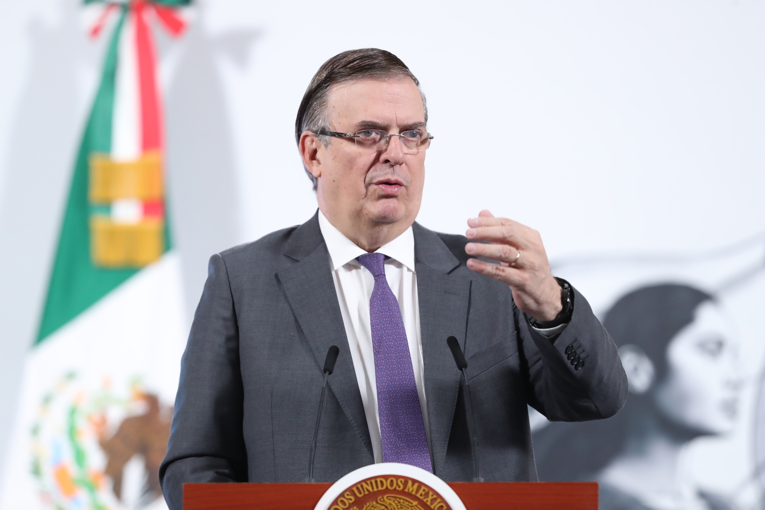 Cuatro farmacéuticas invertirán 560 millones de dólares para “autosuficiencia” de México