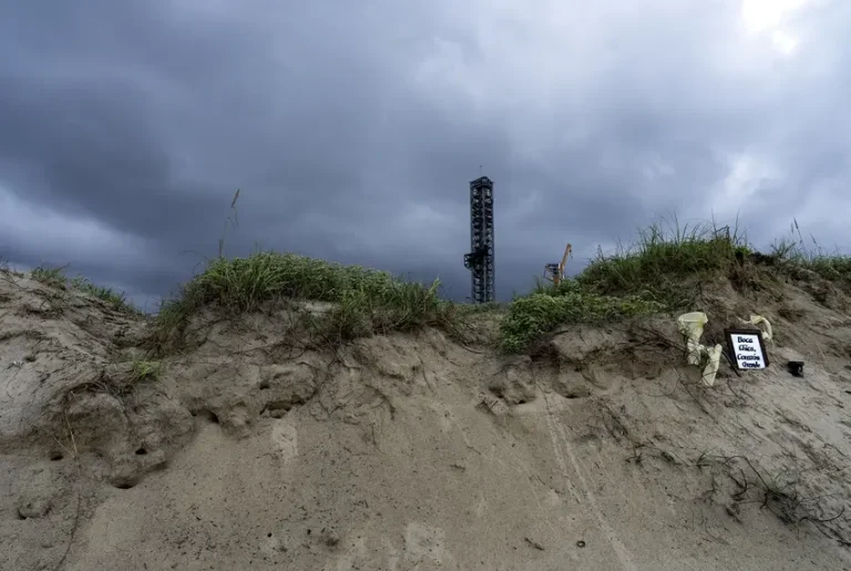 SpaceX recibe autorización para construir planta de oxígeno líquido cerca de Boca Chica, Texas, pese a la oposición local