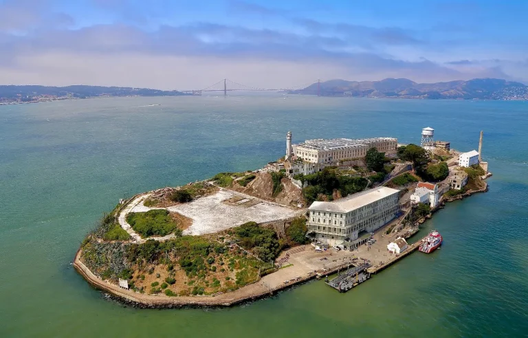 Trump anuncia que ya avanzan en la reapertura de Alcatraz: “¡Hay muchas expectativas!”