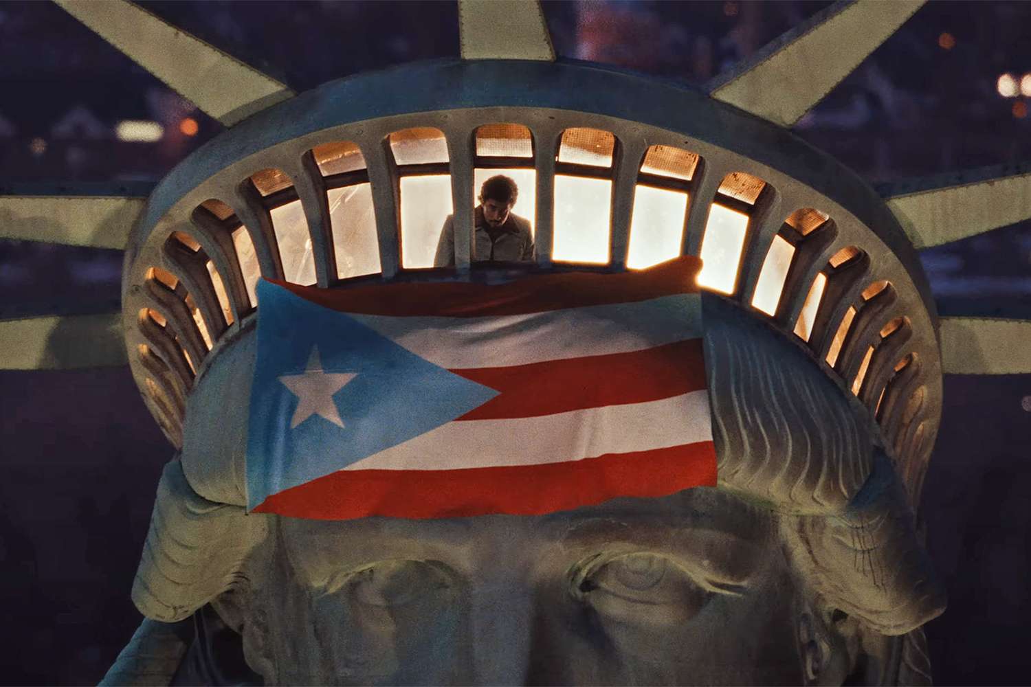 bad-bunny-NUEVAYoL-2-070425-df3534cf880845abaa06bff207496f2e