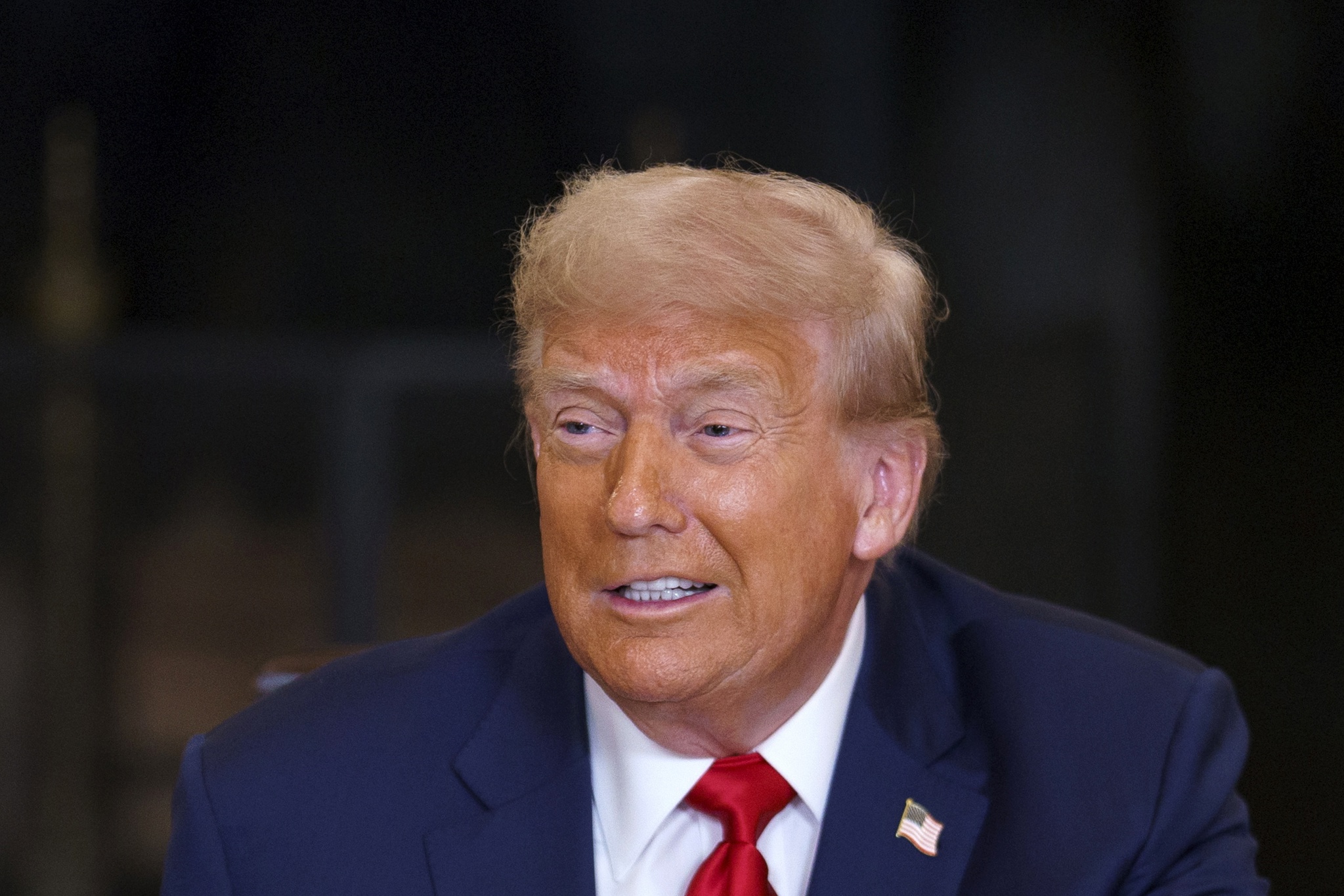 Trump se niega a hablar sobre la prohibición de compra de tierras a ciudadanos chinos