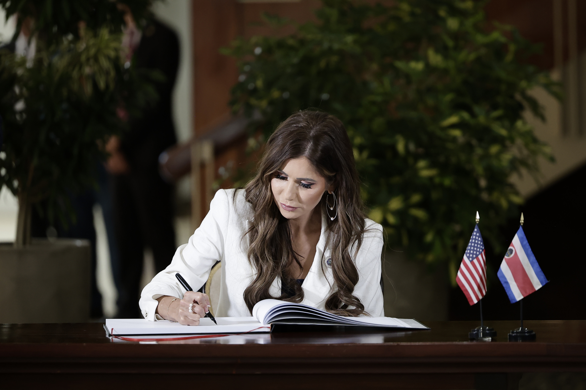 EEUU emitirá anuncios en TV e Internet para promocionar la autodeportación de migrantes