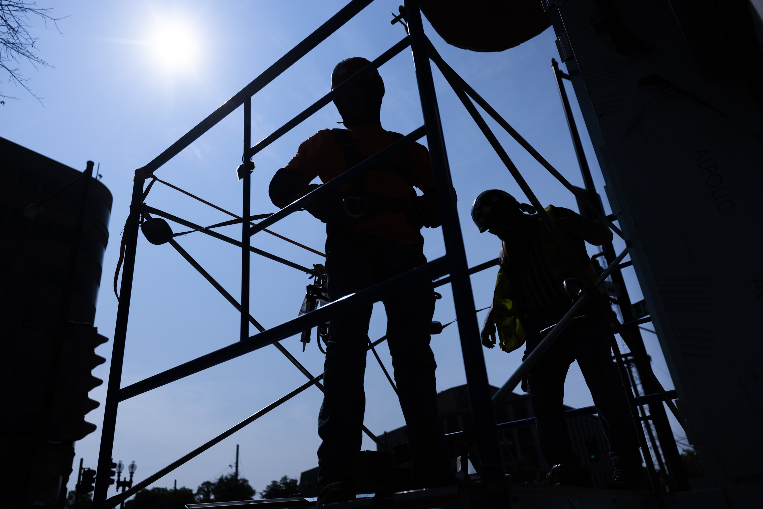 El desempleo de junio en EEUU baja al 4,1% con una creación de empleo mejor de lo esperado