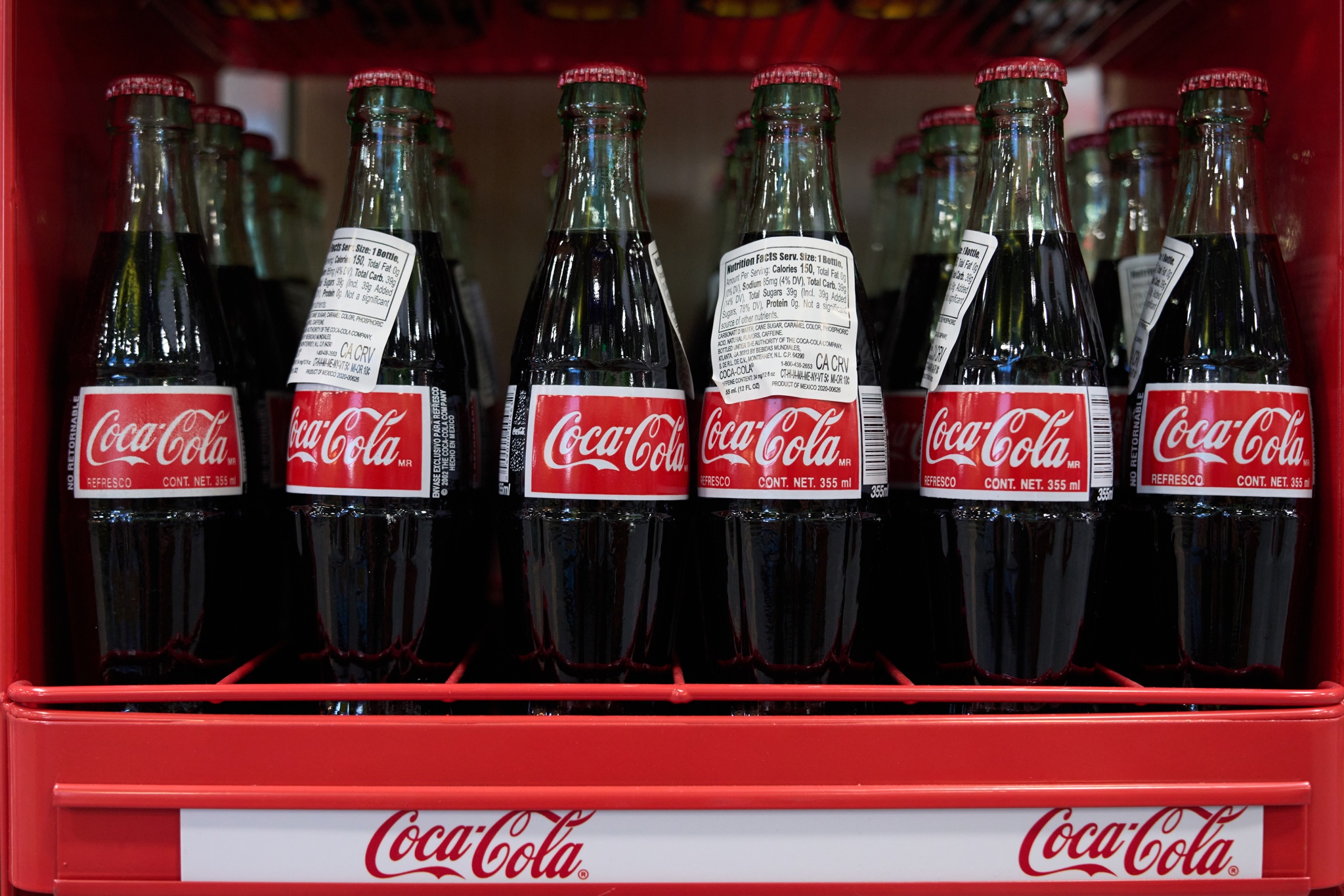 Trump promete devolver el azúcar a la Coca-Cola