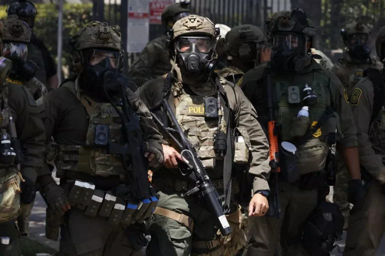 El presupuesto de Trump convierte al ICE en la mayor agencia de seguridad de EE.UU.