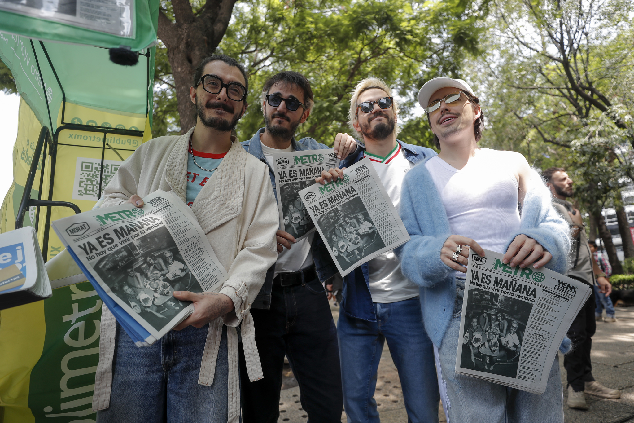 La banda colombiana Morat recibe con “emoción y sorpresa” reversiones al regional mexicano