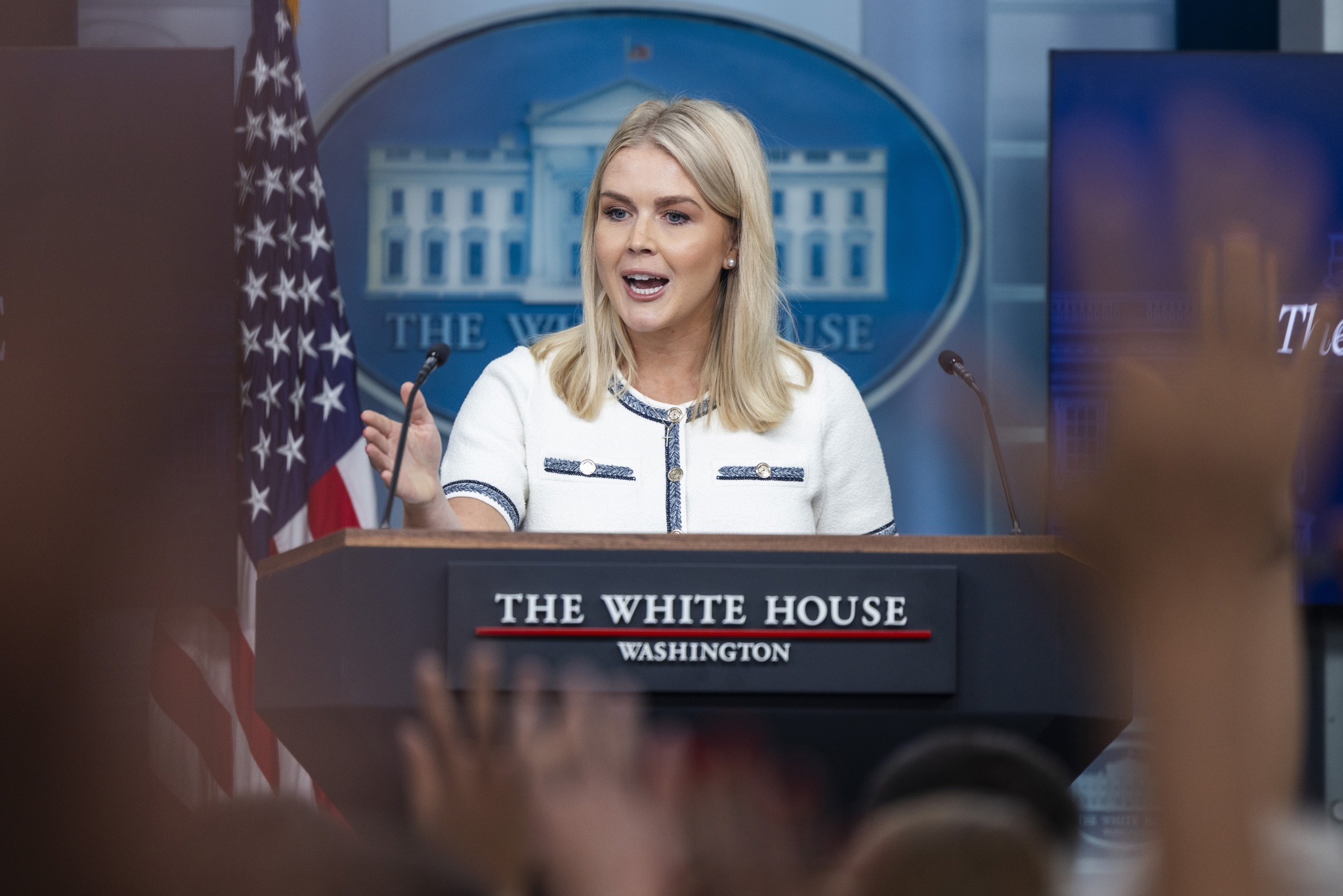 Trump enfrenta la furia de sus seguidores tras el carpetazo al caso Epstein