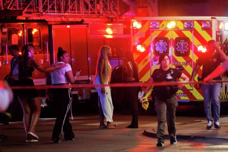 Un tiroteo en Chicago deja cuatro muertos y 14 heridos
