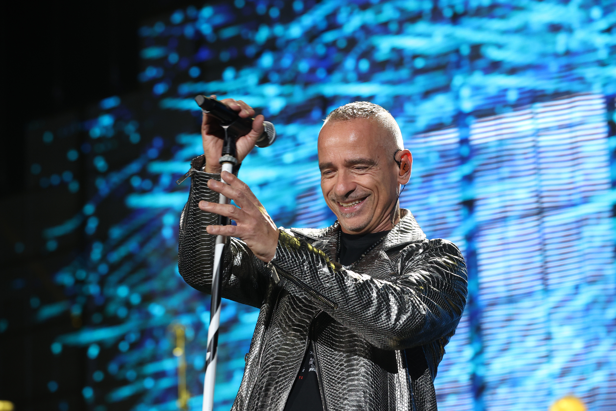 Legados que perduran y nuevas voces en los estrenos musicales de la semana