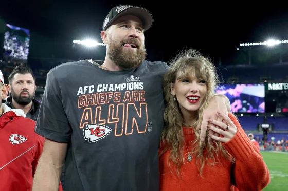 Travis Kelce agradece a ‘The Eras Tour’ por haberlo “hipnotizado” y llevado a Taylor Swift