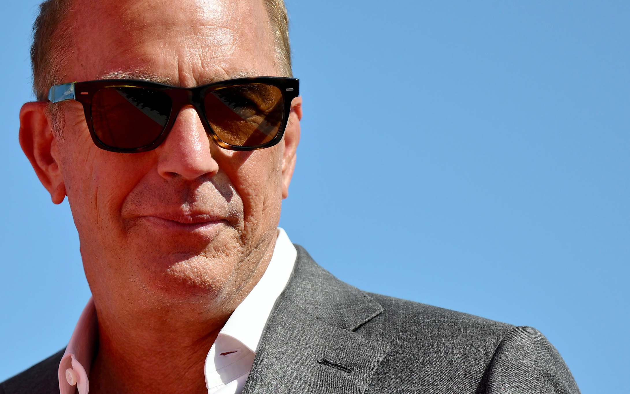 Kevin Costner y Jake Gyllenhaal protagonizarán la comedia ‘Honeymoon With Harry’