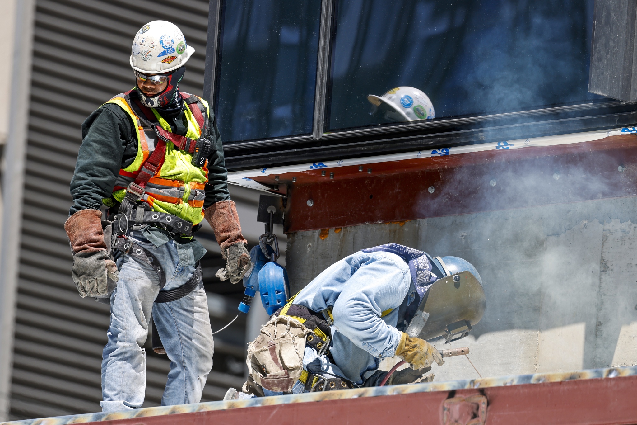 La fuerza laboral de EEUU ha perdido 1,2 millones de trabajadores migrantes en 2025