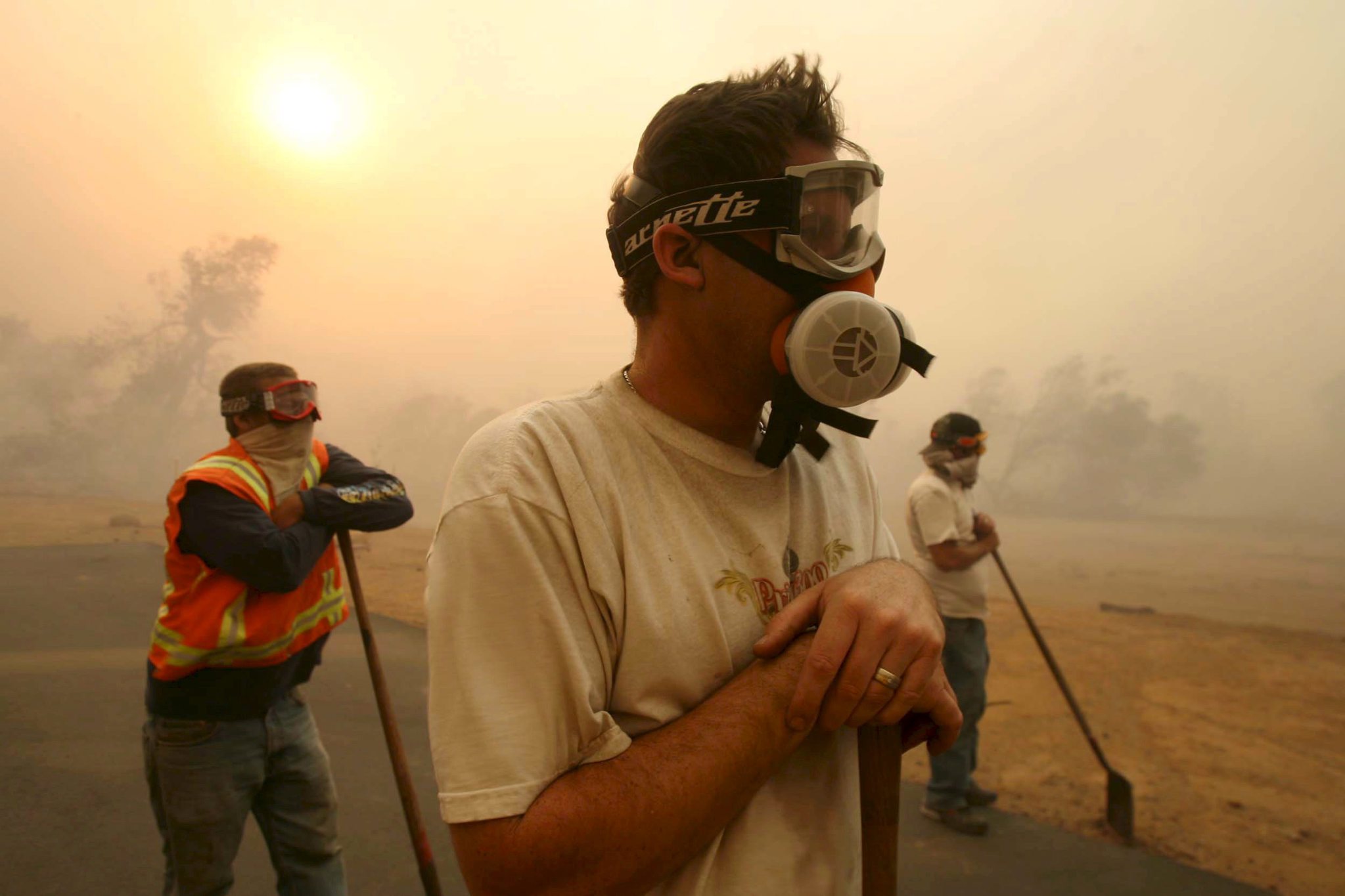 Los incendios en la costa oeste de EEUU siguen fuera de control pese a labor de contención