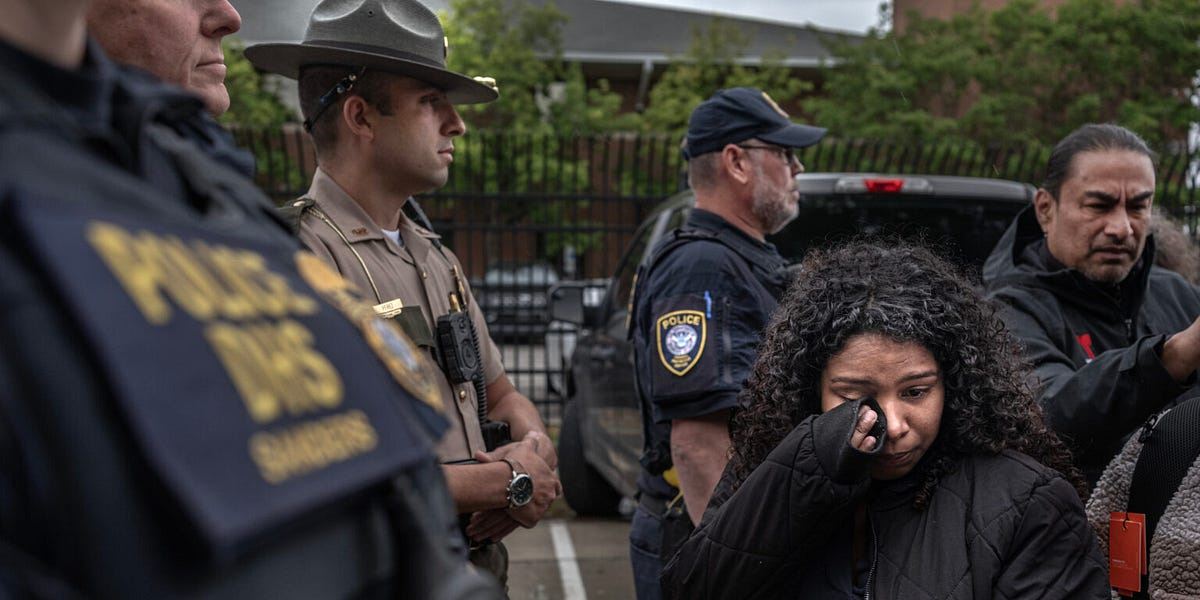 Gobierno de Trump dice que ha arrestado a más 300.000 indocumentados desde enero