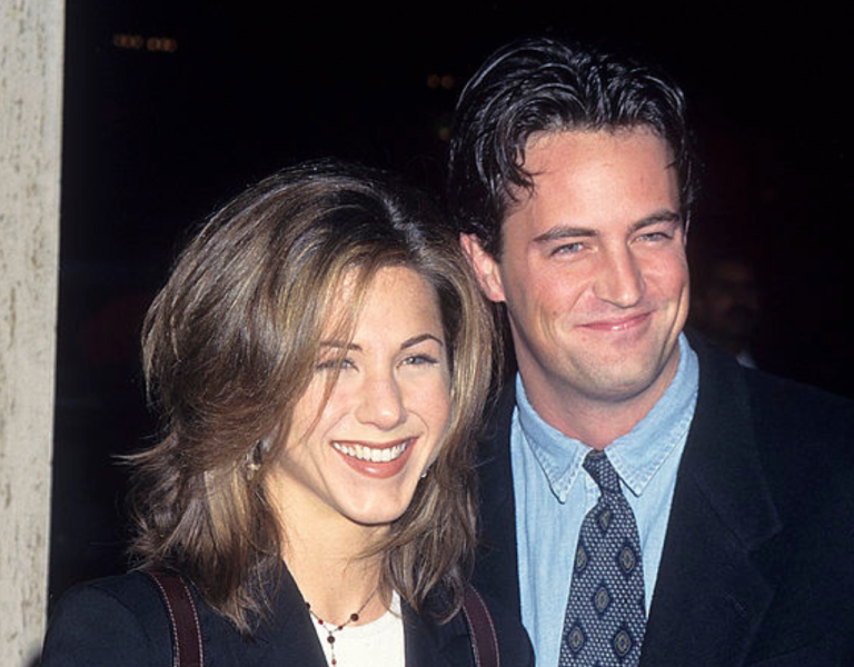Jennifer Aniston revela que estuvo “de luto” por Matthew Perry antes de su muerte