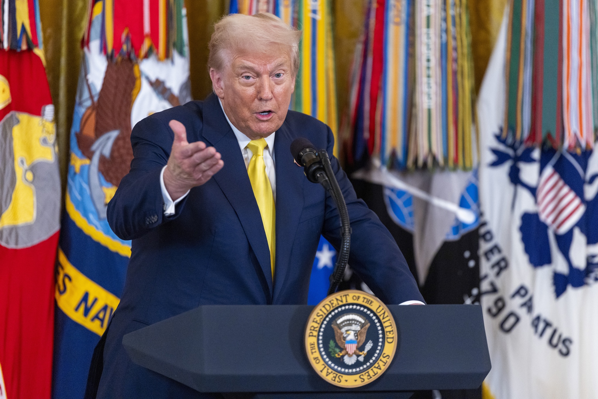 Trump ordena al Pentágono atacar a los cárteles de la droga, según el New York Times