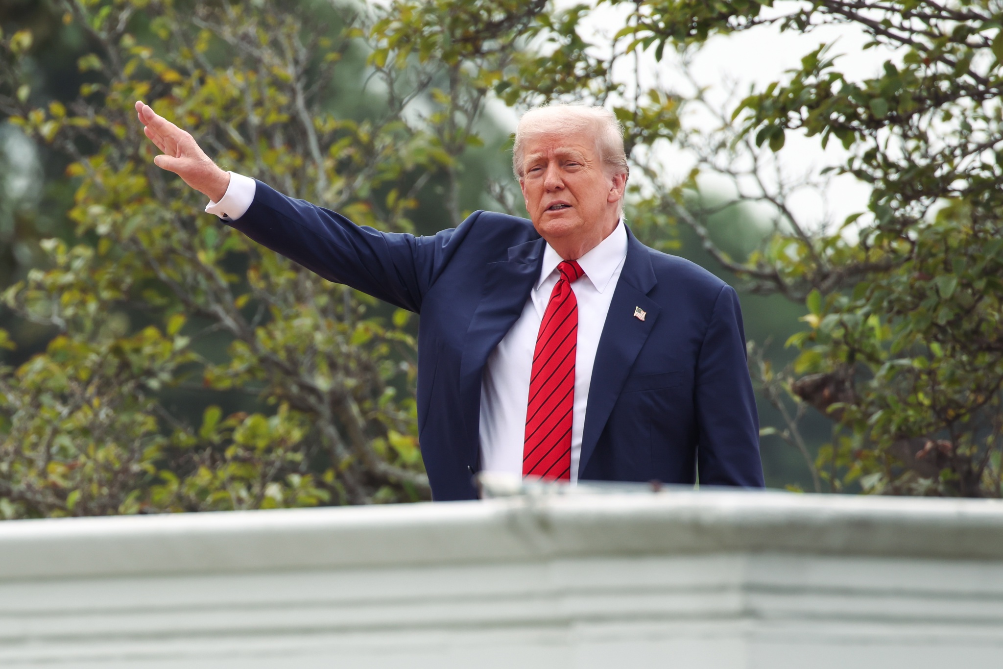 Gobierno Trump publica lista de jurisdicciones santuario de migrantes que tiene en la mira