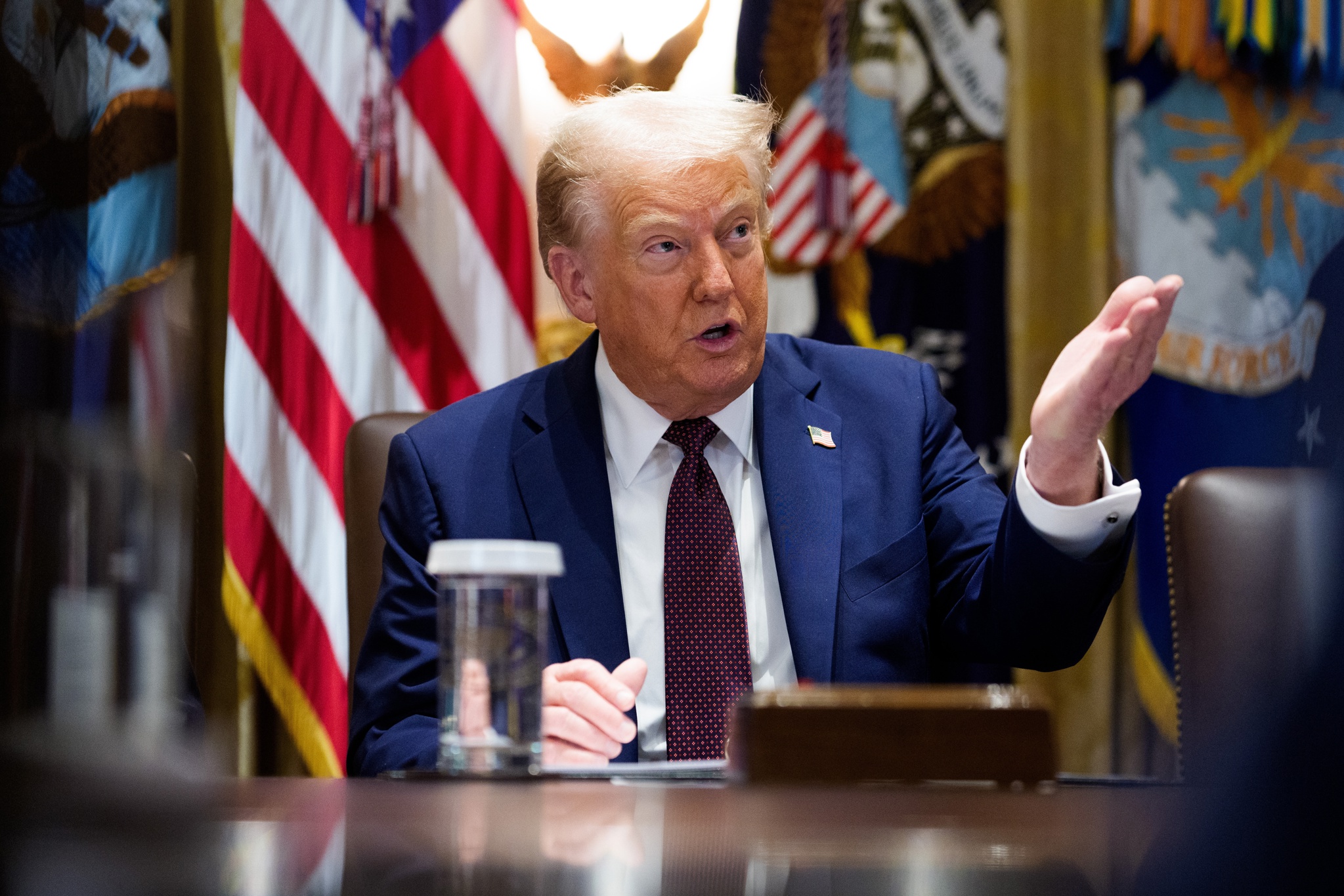 Gobernadora de la Fed hostigada por Trump presentará demanda contra su anuncio de despido