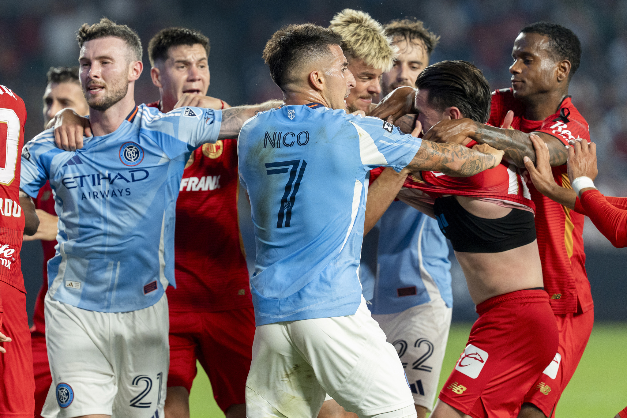 Toluca sella su pase a cuartos de la Leagues Cup y Tigres se complica la vida