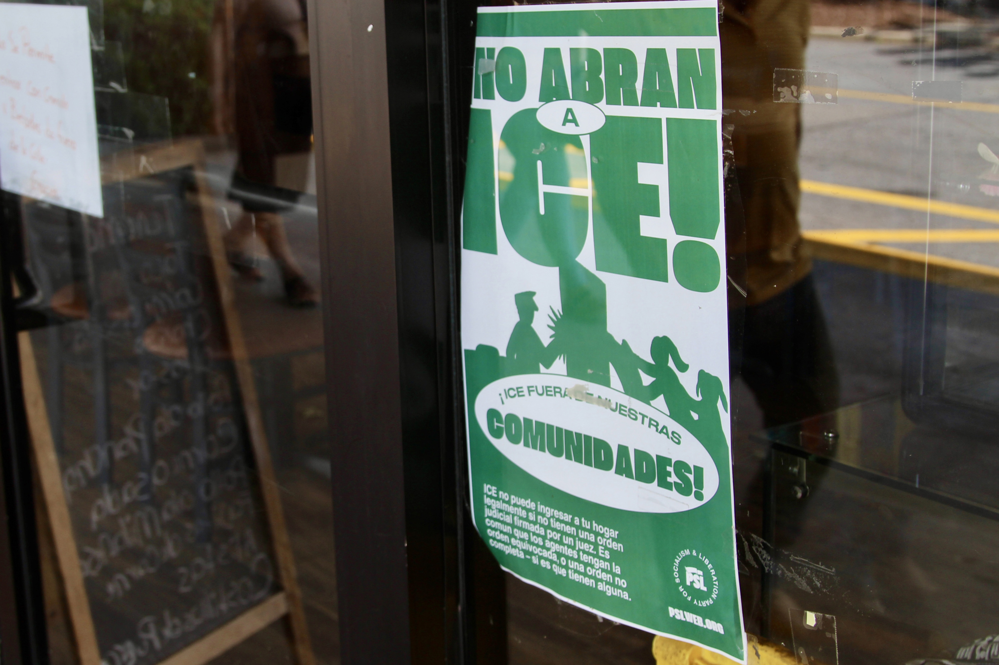 “Tenemos miedo, ya casi no salimos”: el día a día de inmigrantes latinos en Tampa