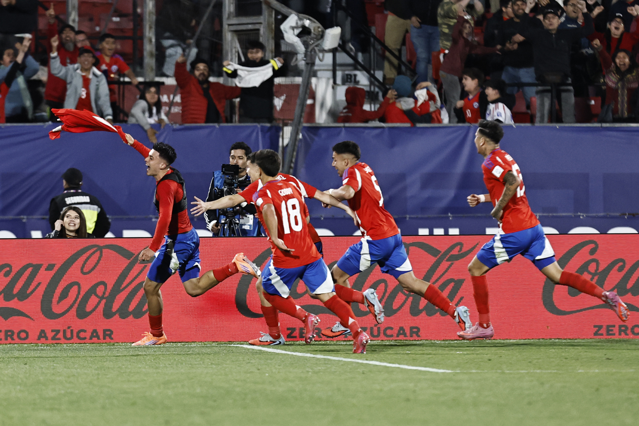 Chile y Japón buscan liderar el Grupo A y Egipto y Nueva Zelanda los primeros puntos