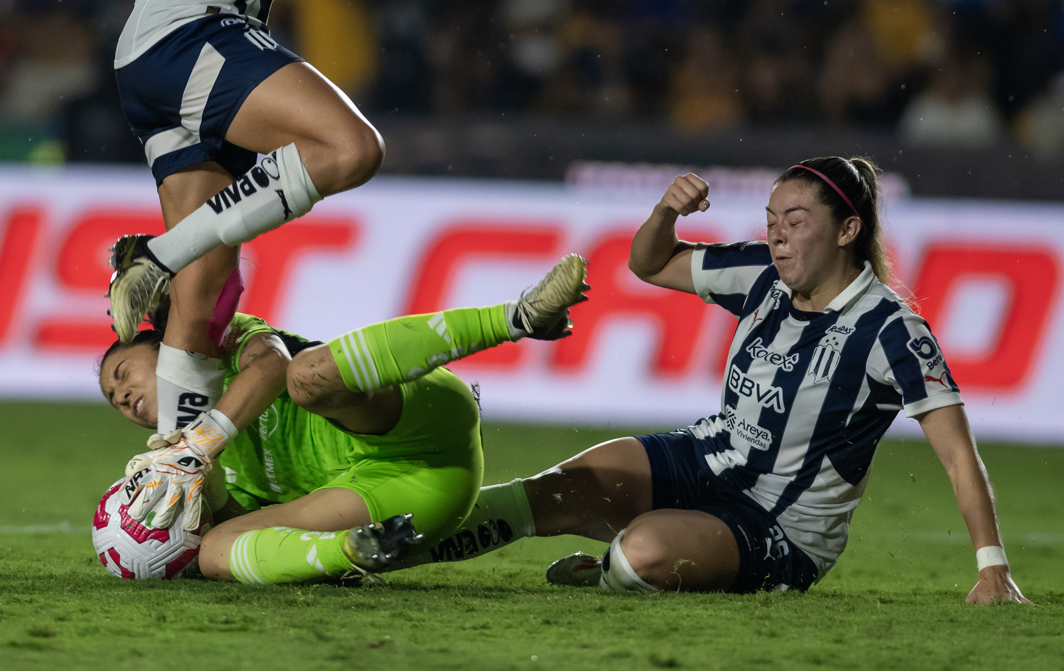 8-0. Monterrey golea al Alianza y mantiene vivas las posibilidades de pasar a semifinales