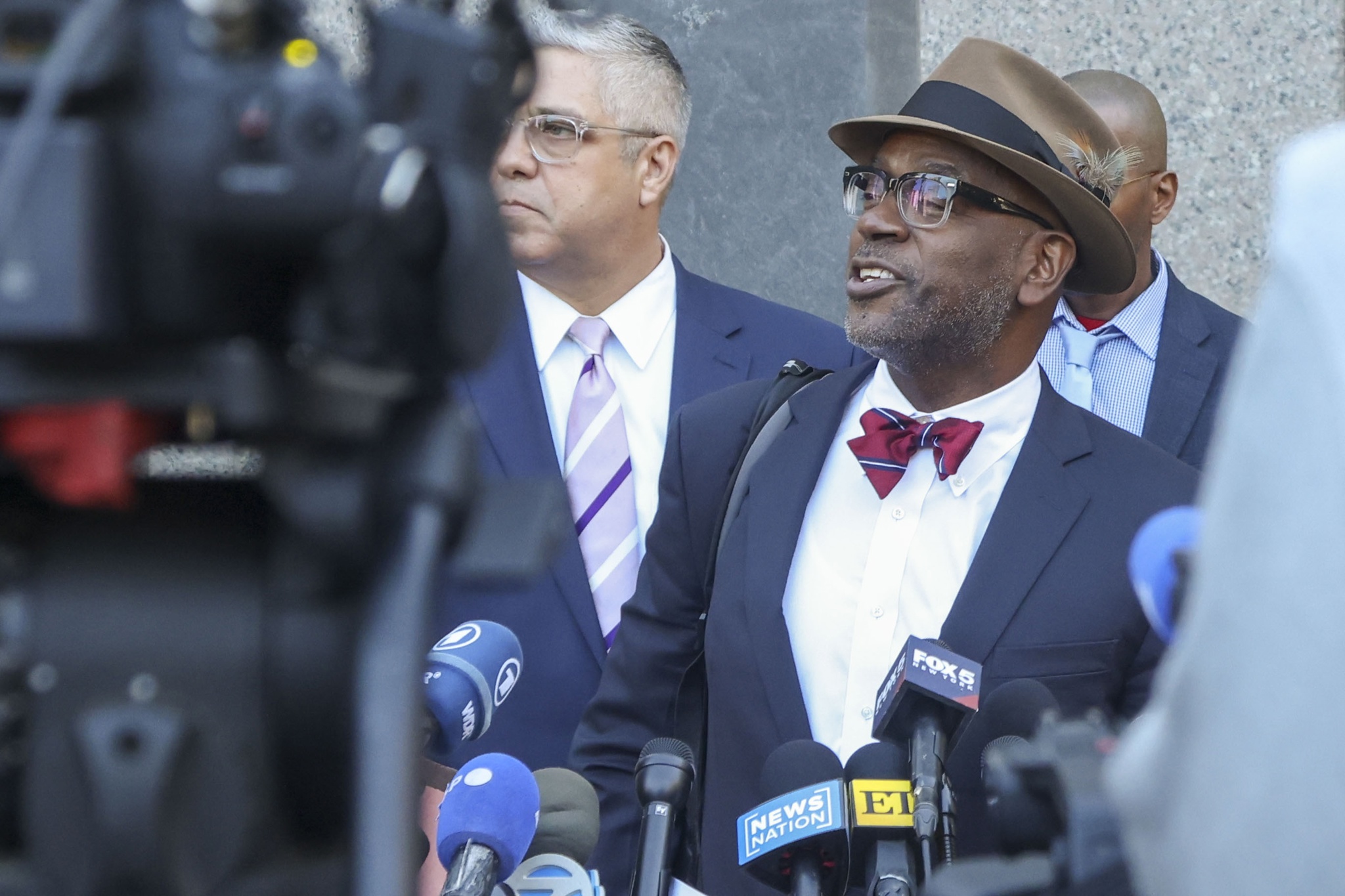 Los abogados de Diddy piden al juez una sentencia de no más de 14 meses en prisión