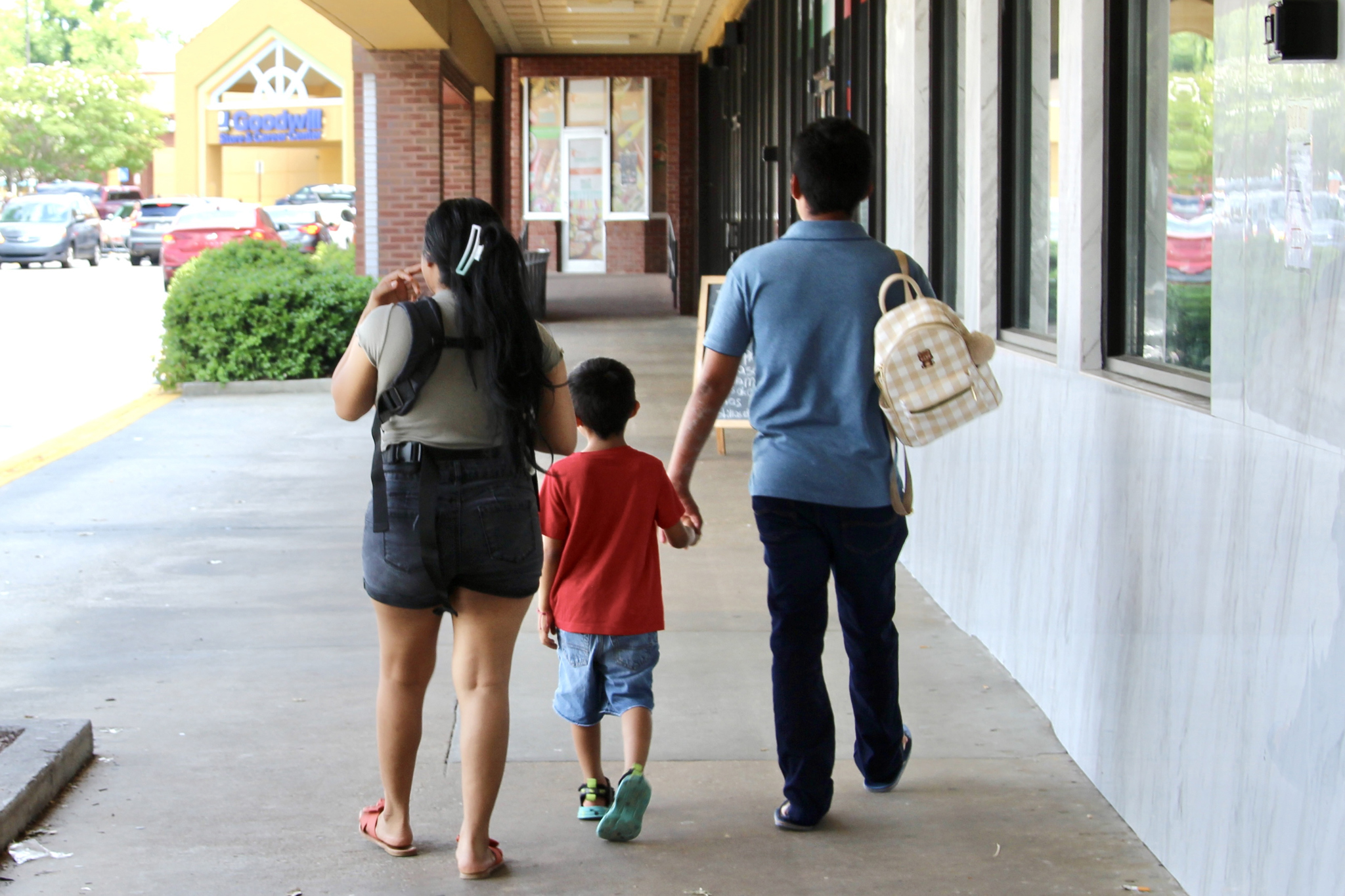 La mayoría de latinos de Colorado dejarían el estado o el país por el alto costo de vida