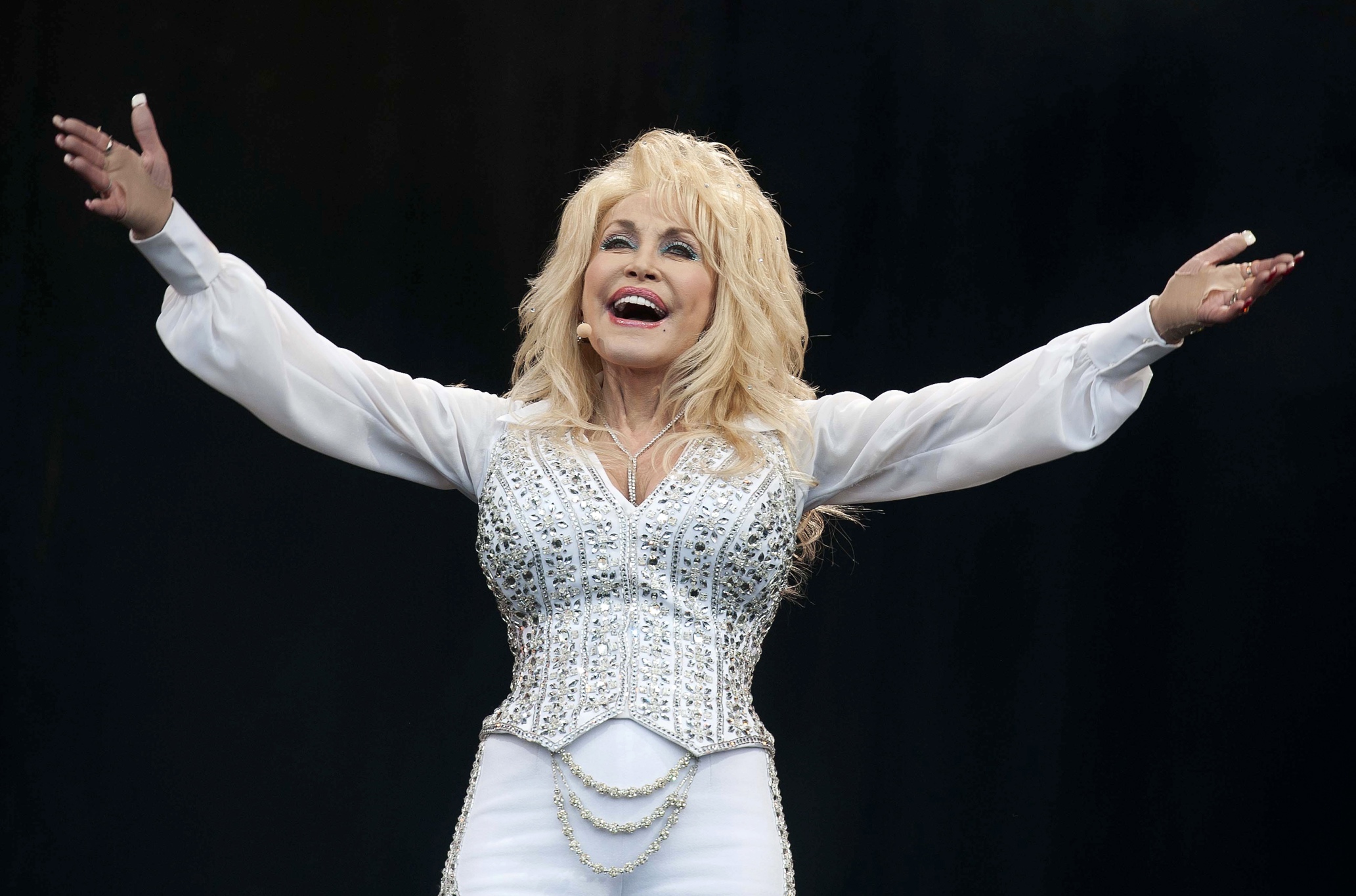 Dolly Parton pospone sus conciertos en Las Vegas a 2026 por motivos de salud