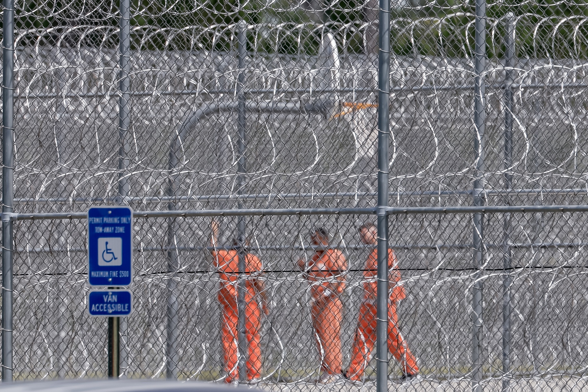 Seúl enfrenta obstáculos para repatriar a surcoreanos detenidos en planta de Hyundai