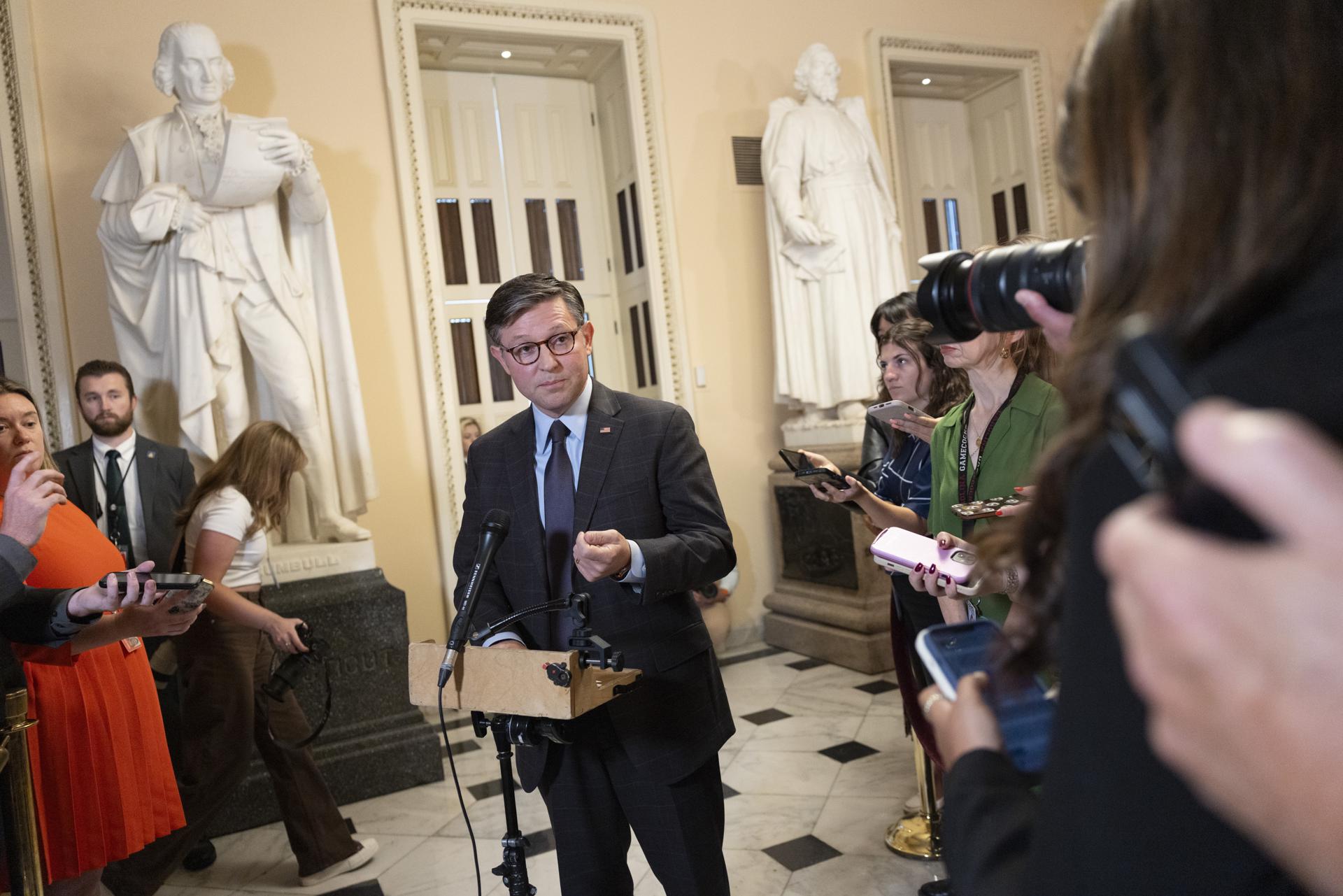 Cámara Baja de EEUU aprueba un presupuesto temporal para evitar cierre y lo envía Senado