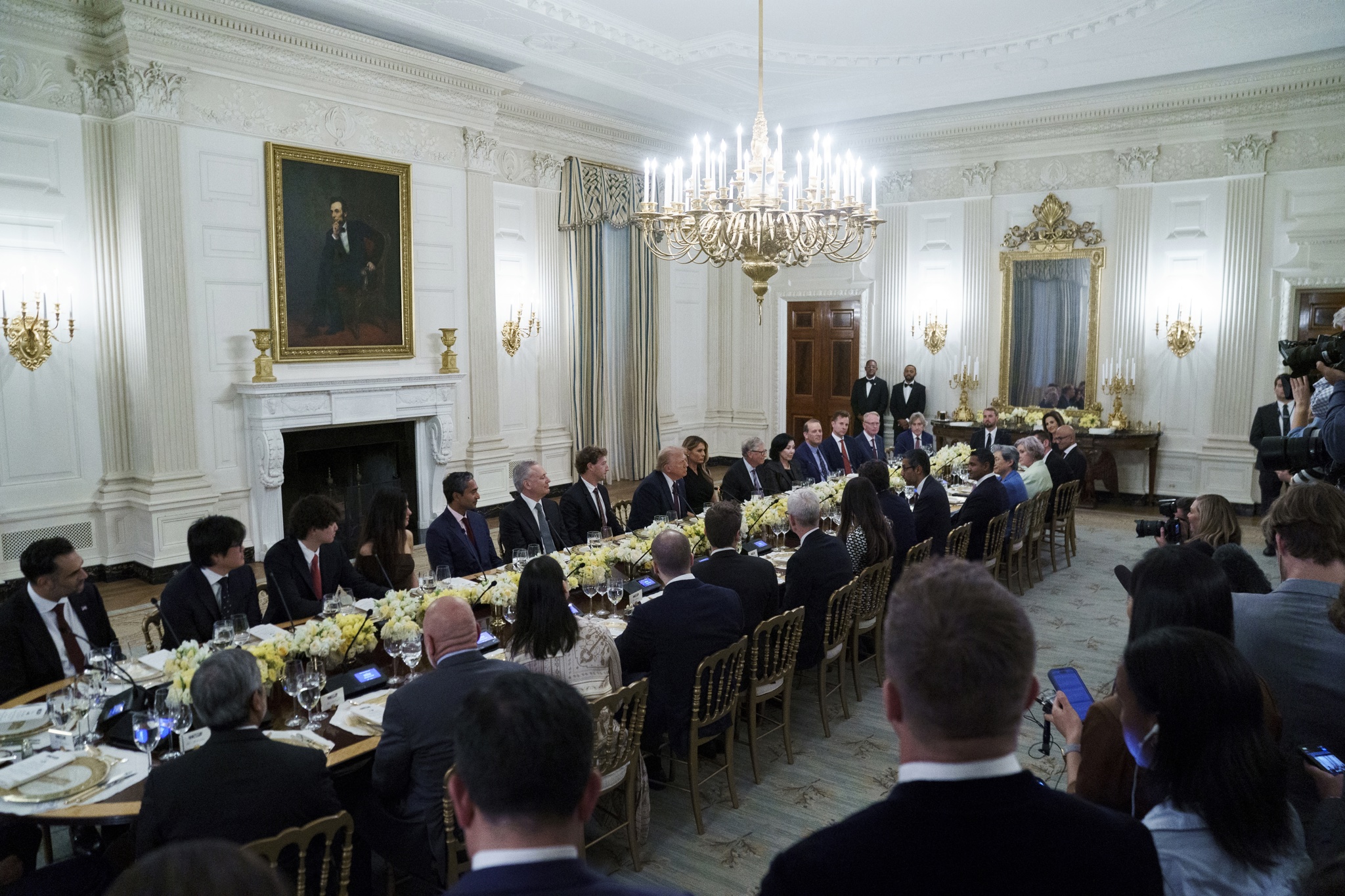Trump recibe a magnates de la IA en cena en la casa Blanca con ausencia de Musk
