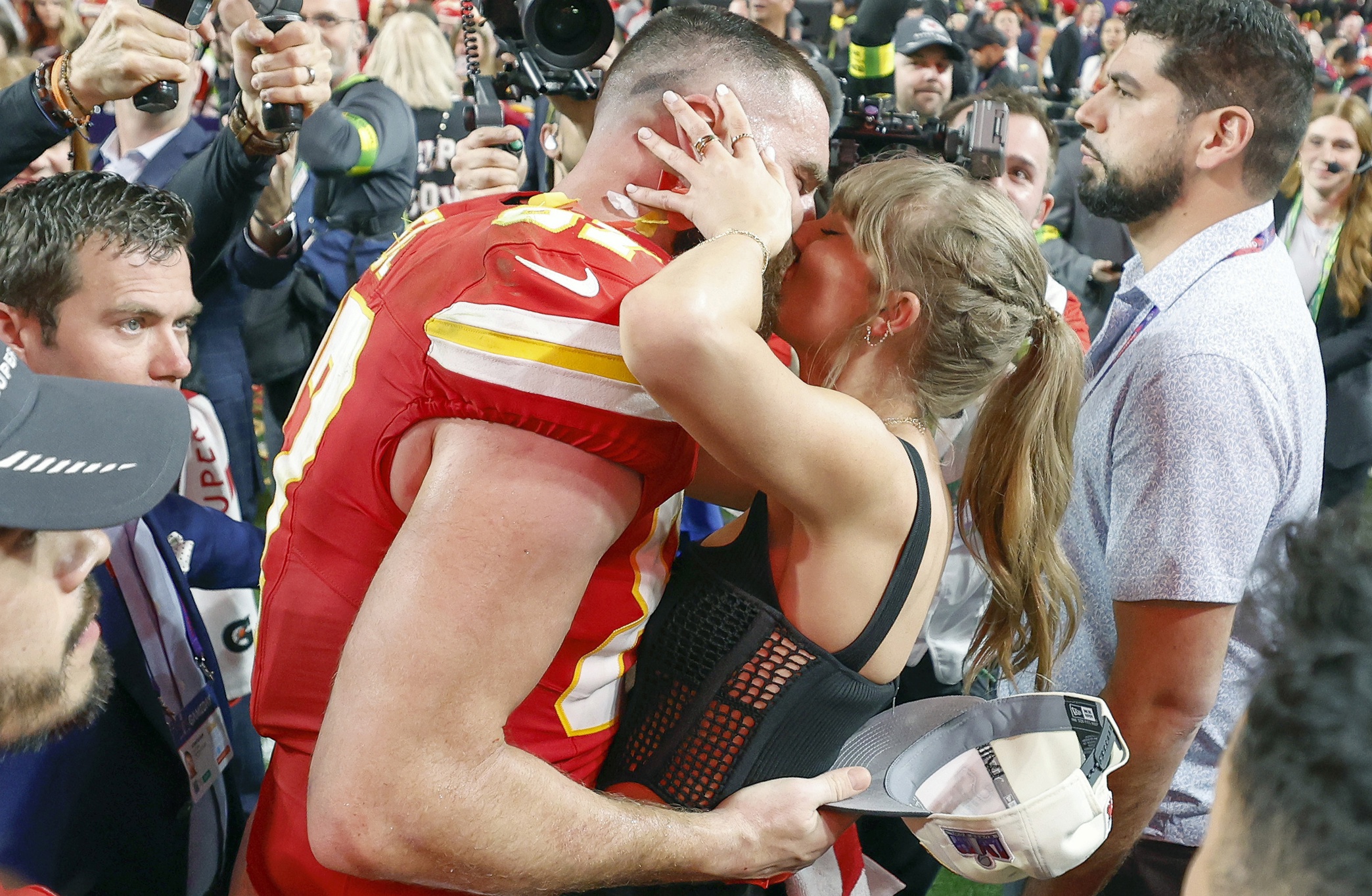 La NFL da ‘me gusta’ al compromiso Taylor Swift-Travis Kelce