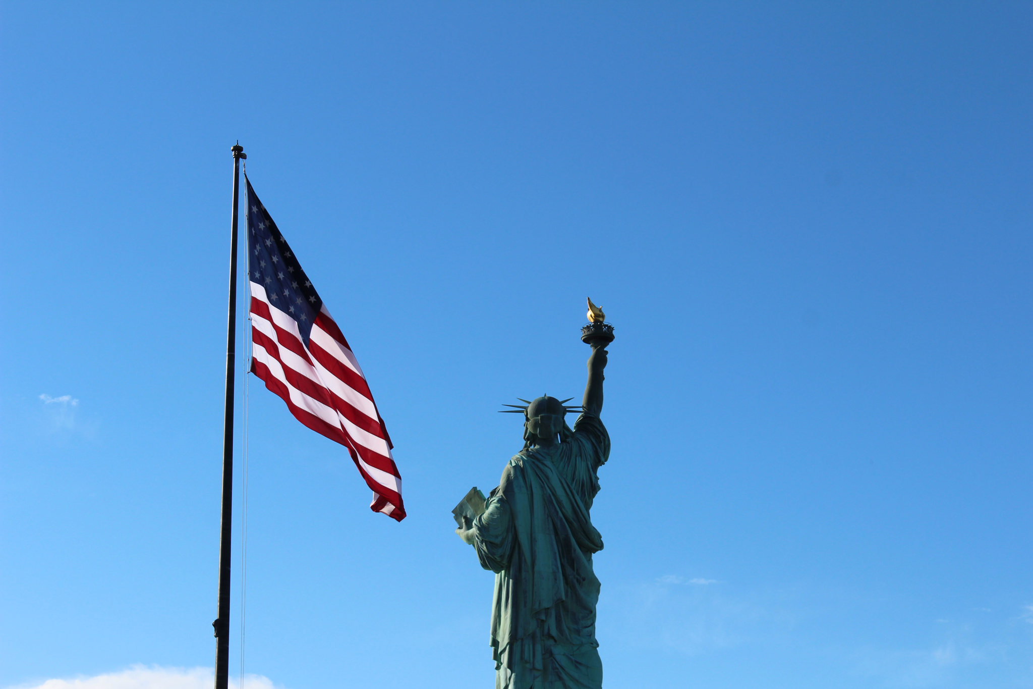 El precio del permiso ESTA para viajar a EE.UU. se duplica este martes a 40 dólares