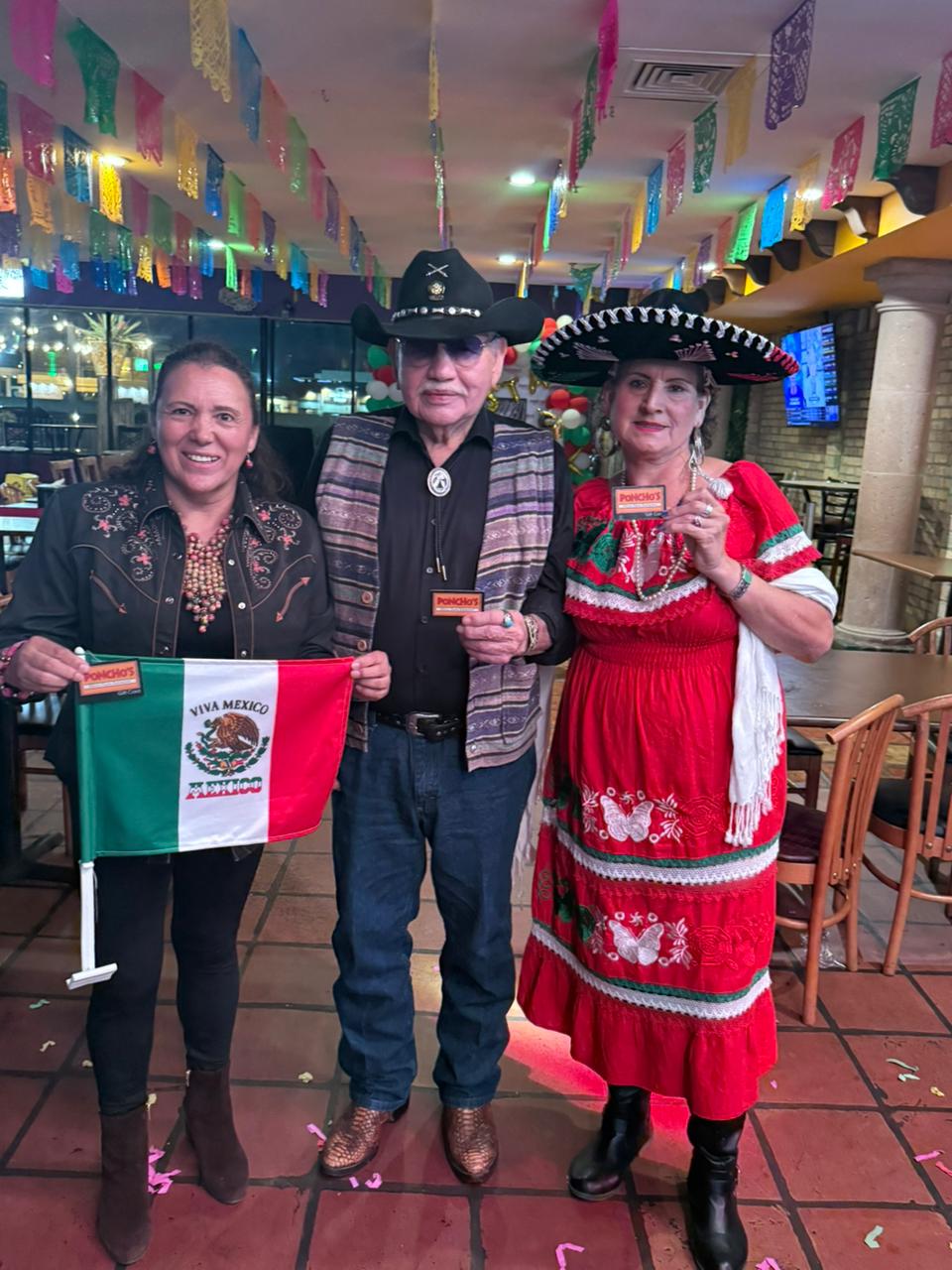 Poncho’s Restaurant celebró el 15 de septiembre con gran ambiente mexicano