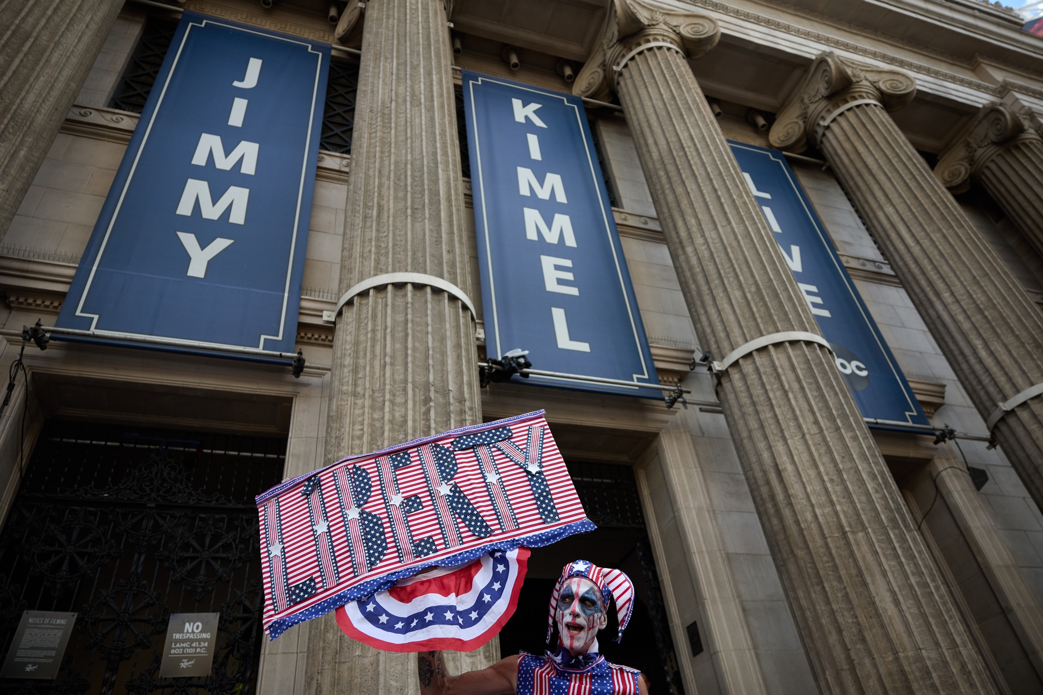 Jimmy Kimmel ataca a Trump por celebrar la cancelación del show y “no aguantar las bromas”