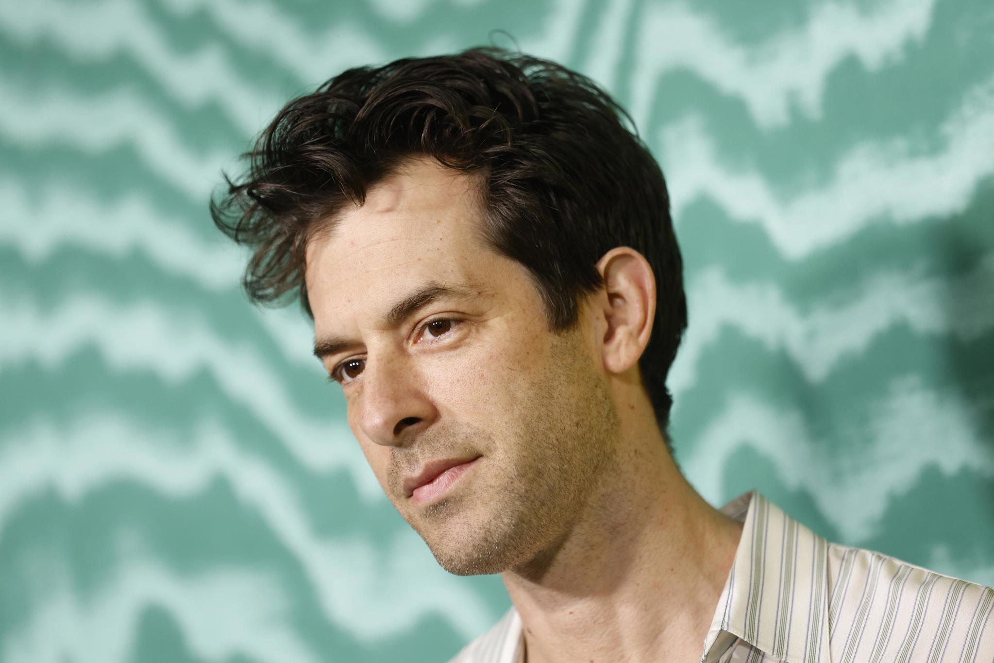 Mark Ronson compondrá la banda sonora de la versión de Greta Gerwig de ‘Narnia’