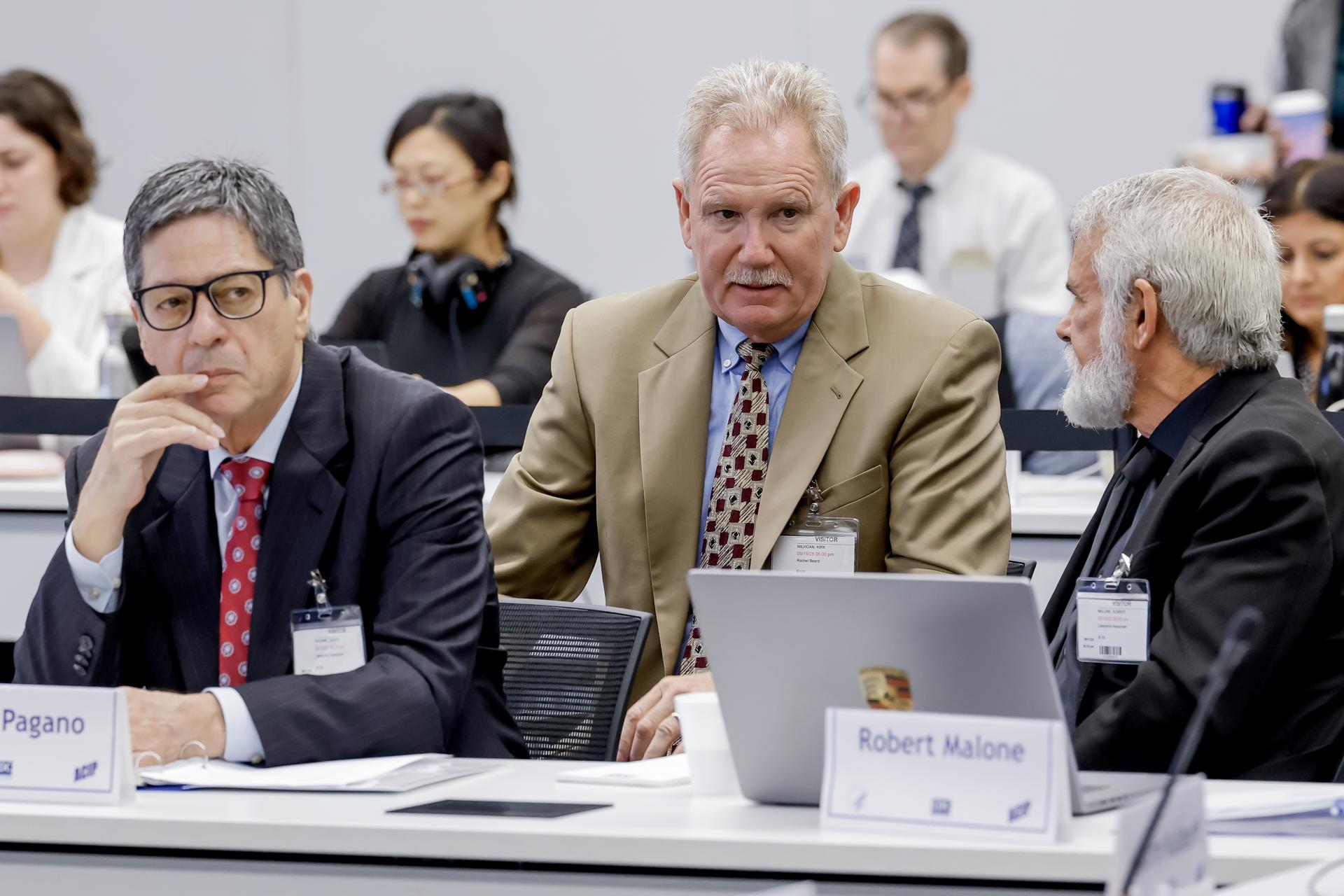 Nuevo comité asesor recomienda restringir la vacuna cuádruple a menores de 4 años en EEUU