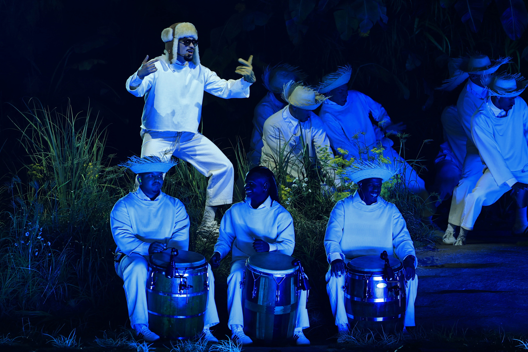 Bad Bunny culmina su residencia en Puerto Rico instando a combatir el odio con amor