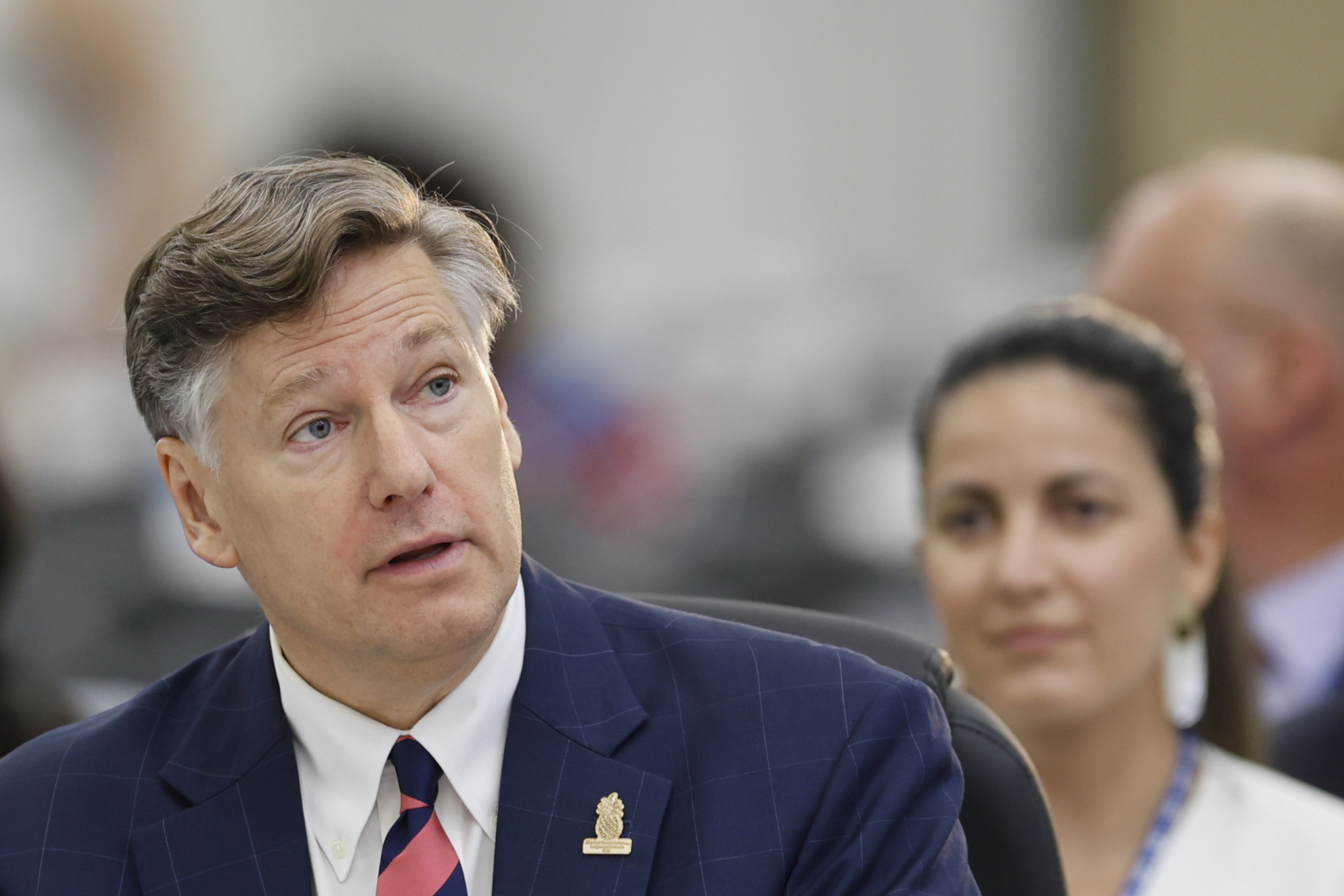 El Gobierno de Trump revocará visados a quienes “glorifiquen” el asesinato de Charlie Kirk