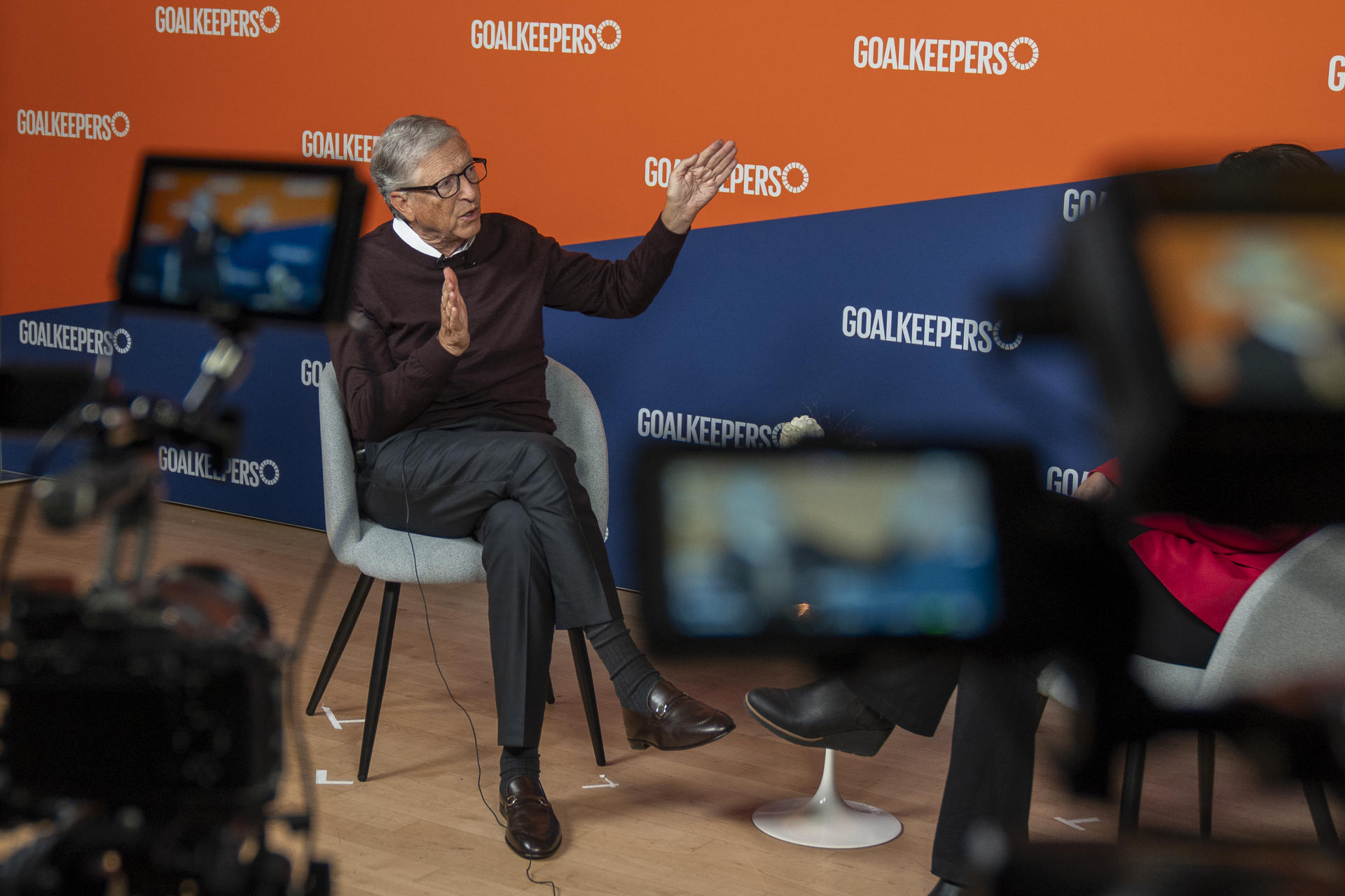 Bill Gates defiende “la verdad sobre las vacunas”: Gracias a ellas mueren menos niños