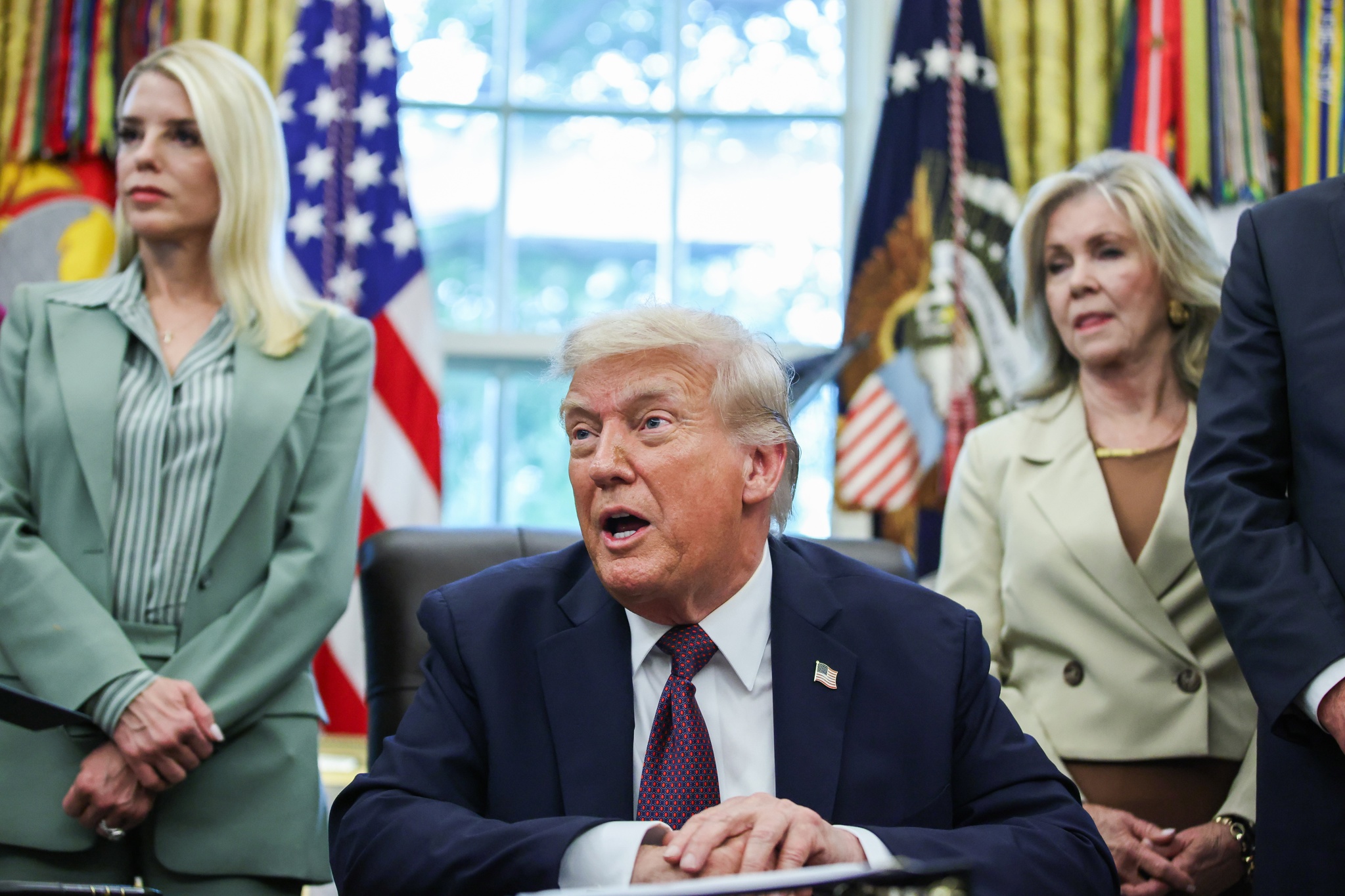 Trump asegura que la lancha destruida cerca de Venezuela transportaba cocaína y fentanilo