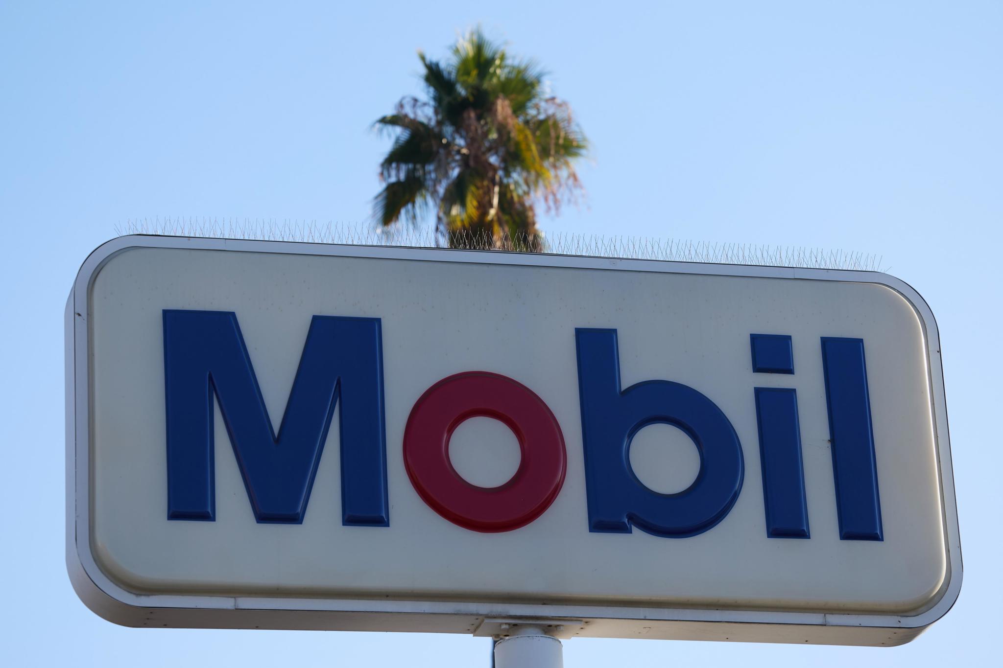 La petrolera estadounidense Exxon Mobil despedirá a 2.000 trabajadores a nivel mundial