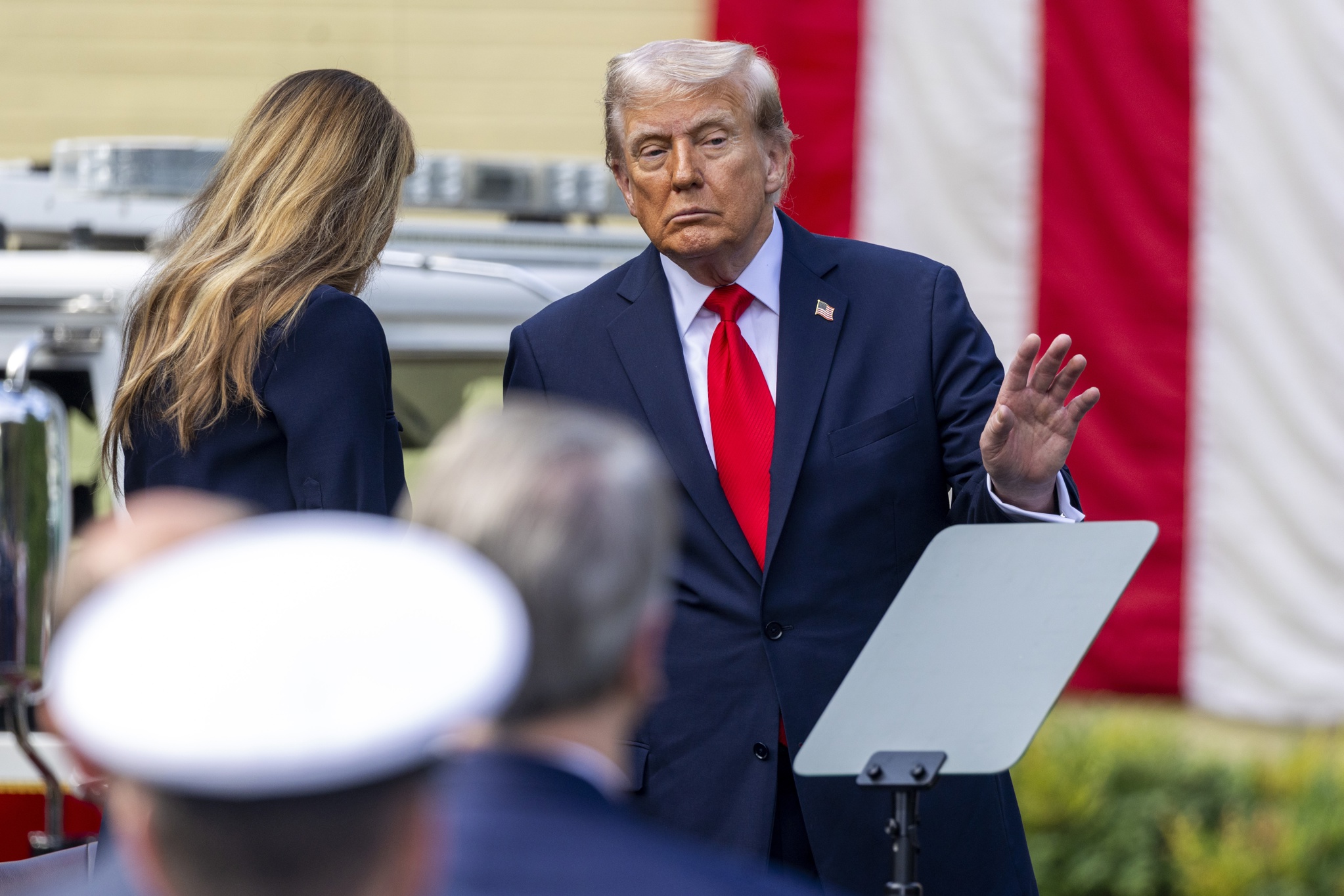 Una ciudad en Florida nombra una calle en honor a Trump entre críticas de residentes
