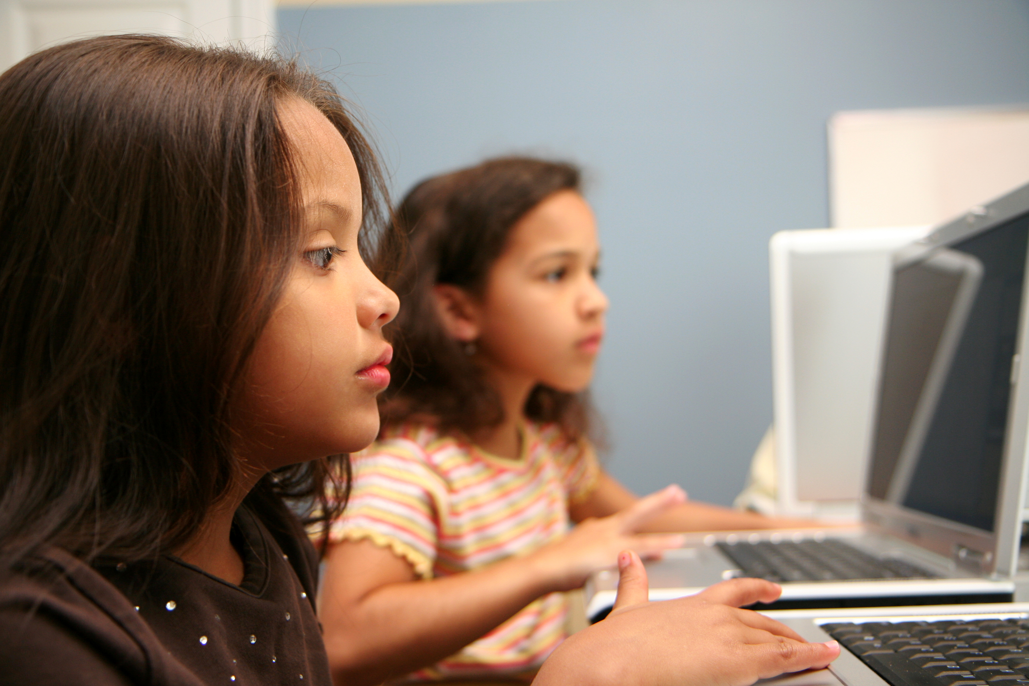 ¿El fin de los maestros? Las escuelas que enseñan con IA